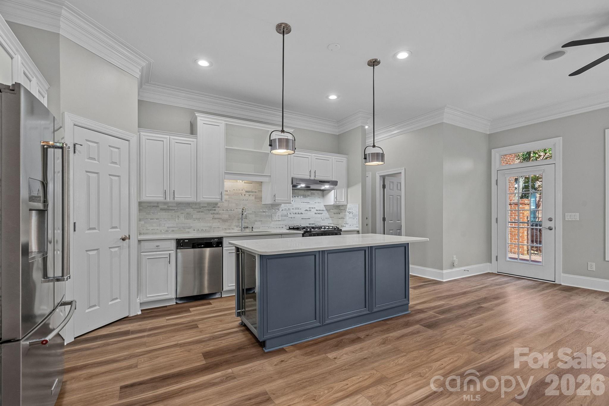 6415 Wakehurst Road — Charlotte