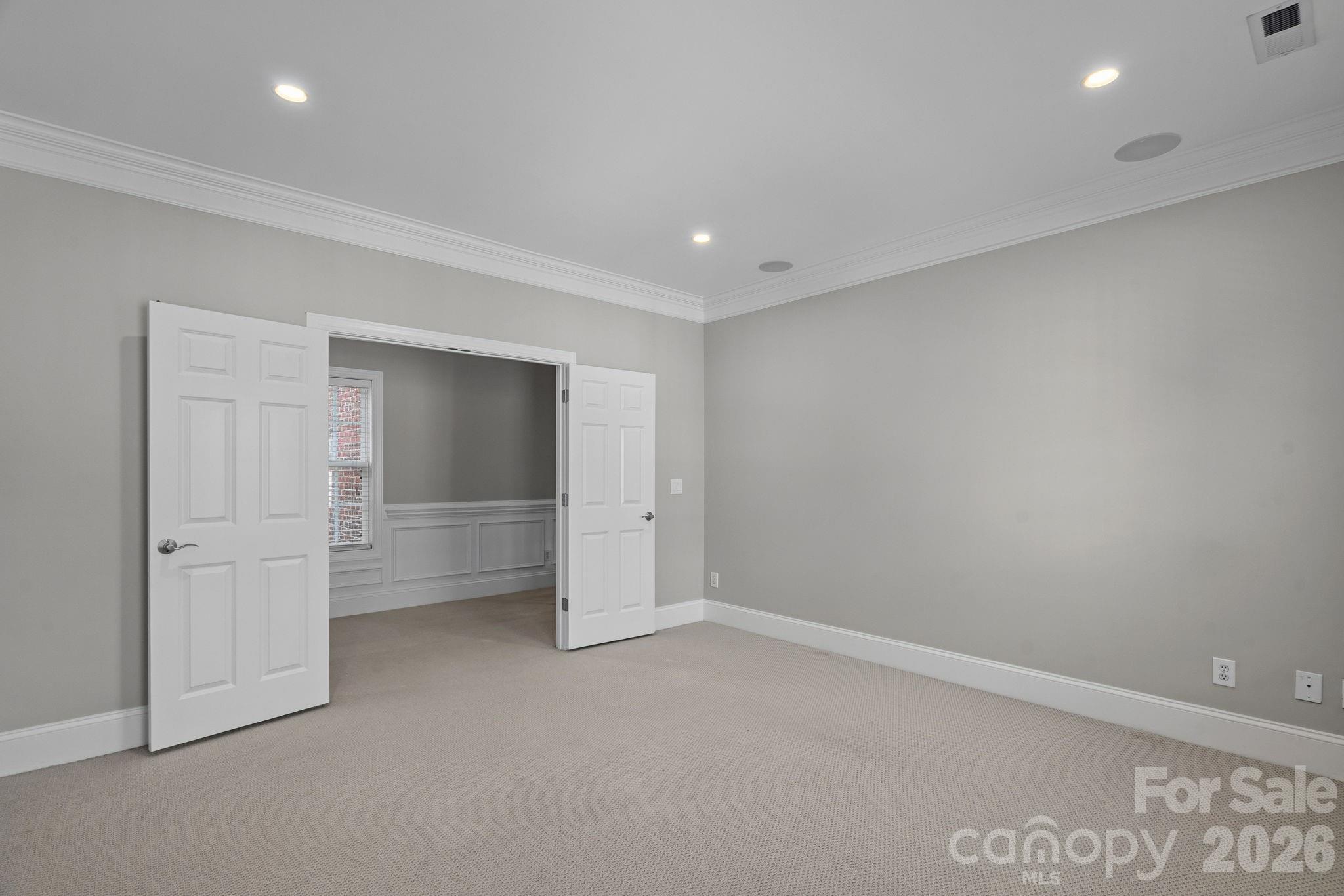 6415 Wakehurst Road — Charlotte