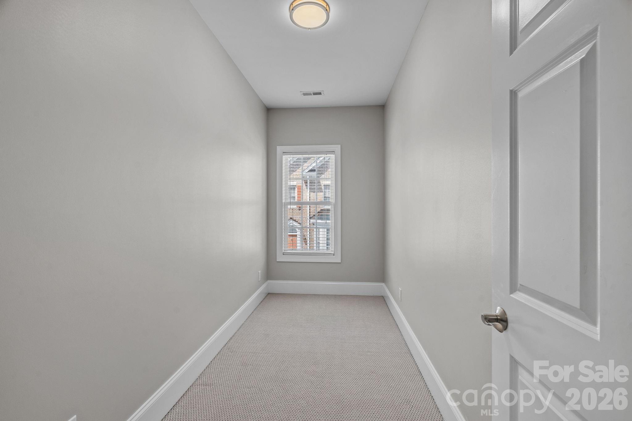 6415 Wakehurst Road — Charlotte
