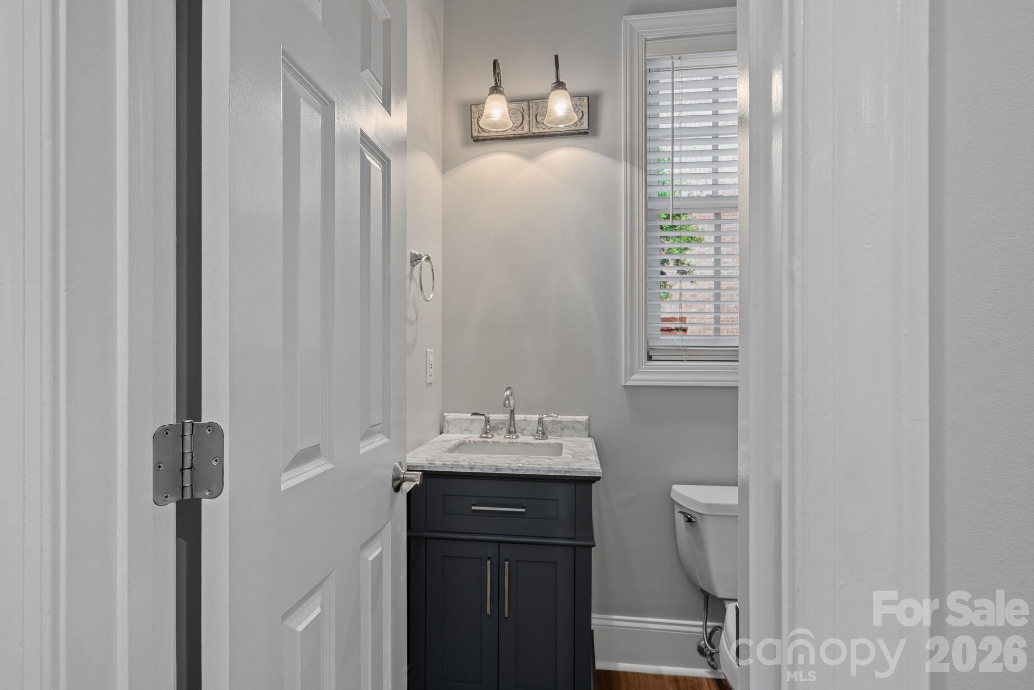 6415 Wakehurst Road — Charlotte