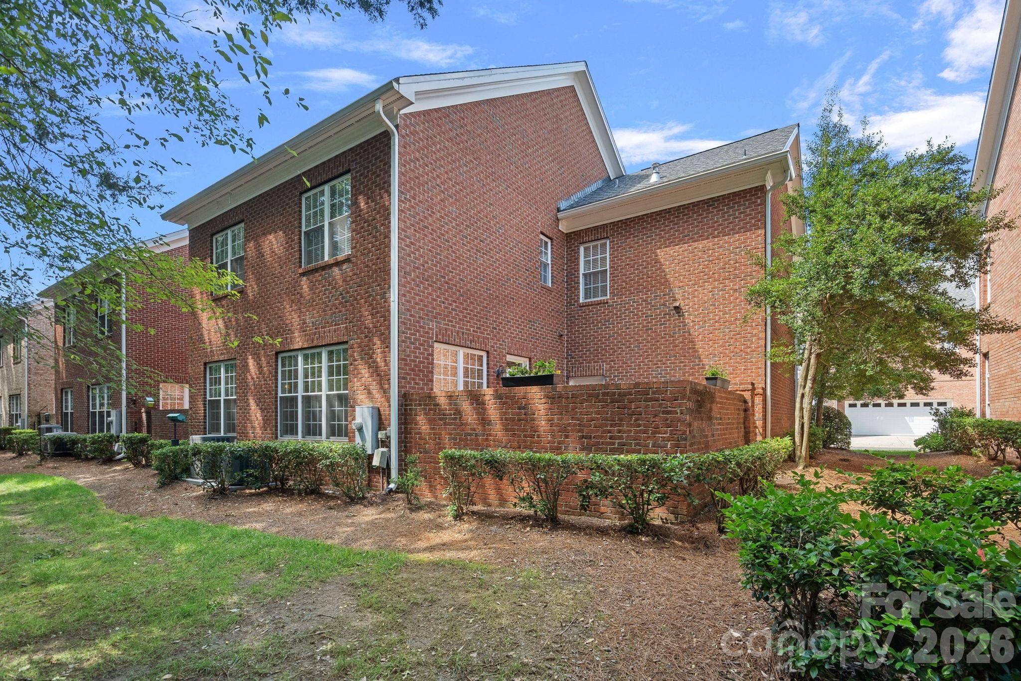 6415 Wakehurst Road — Charlotte