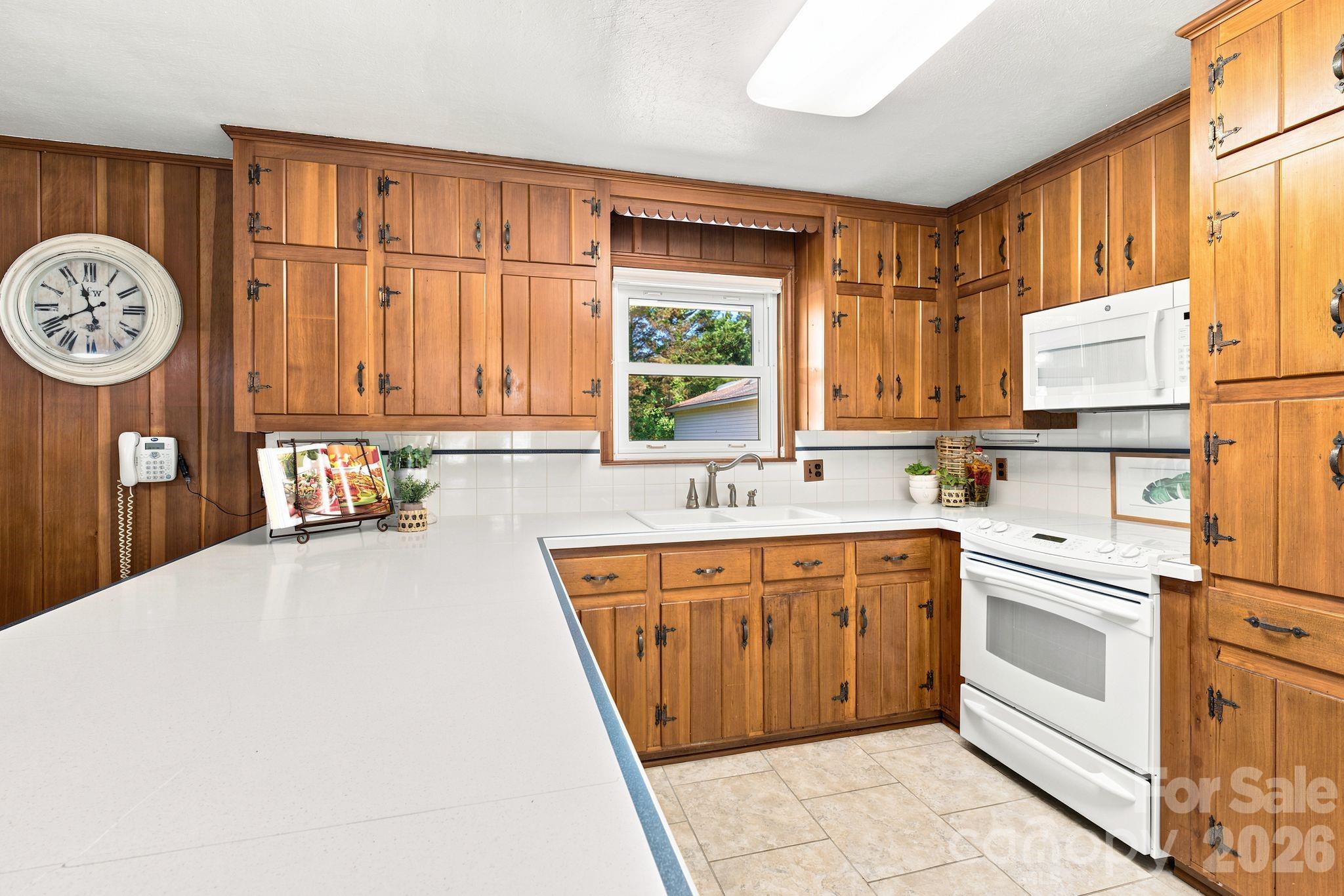 469 Sunset Drive — Winston Salem