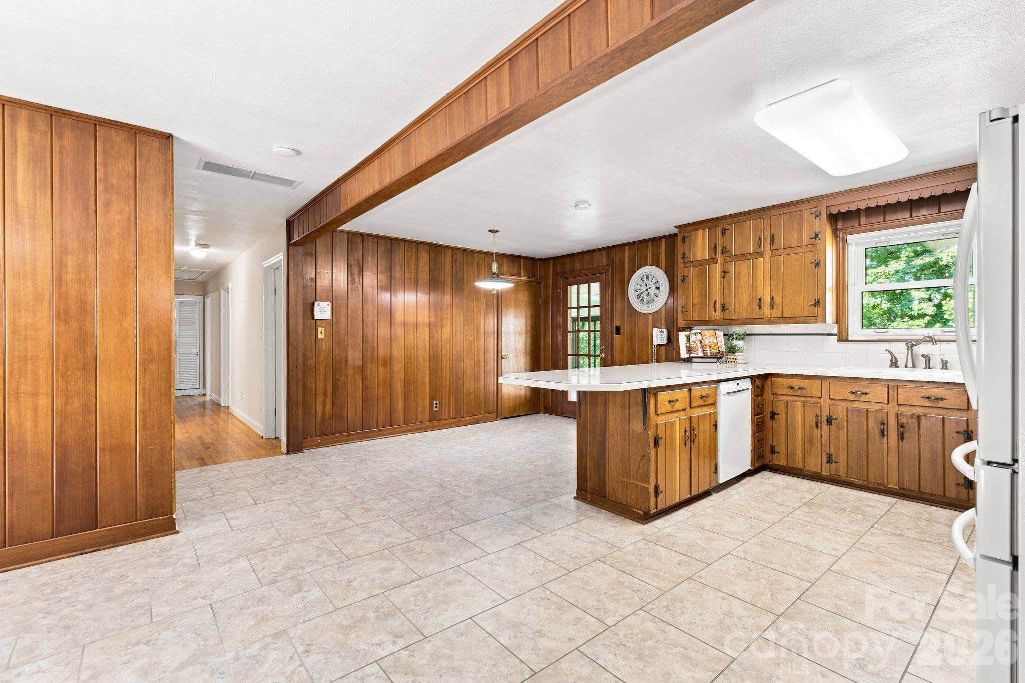 469 Sunset Drive — Winston Salem