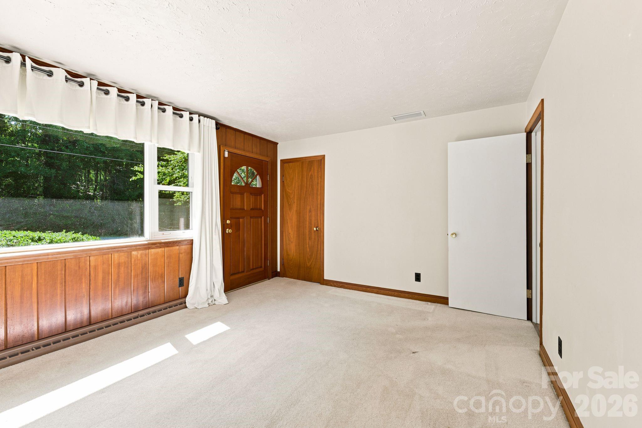469 Sunset Drive — Winston Salem