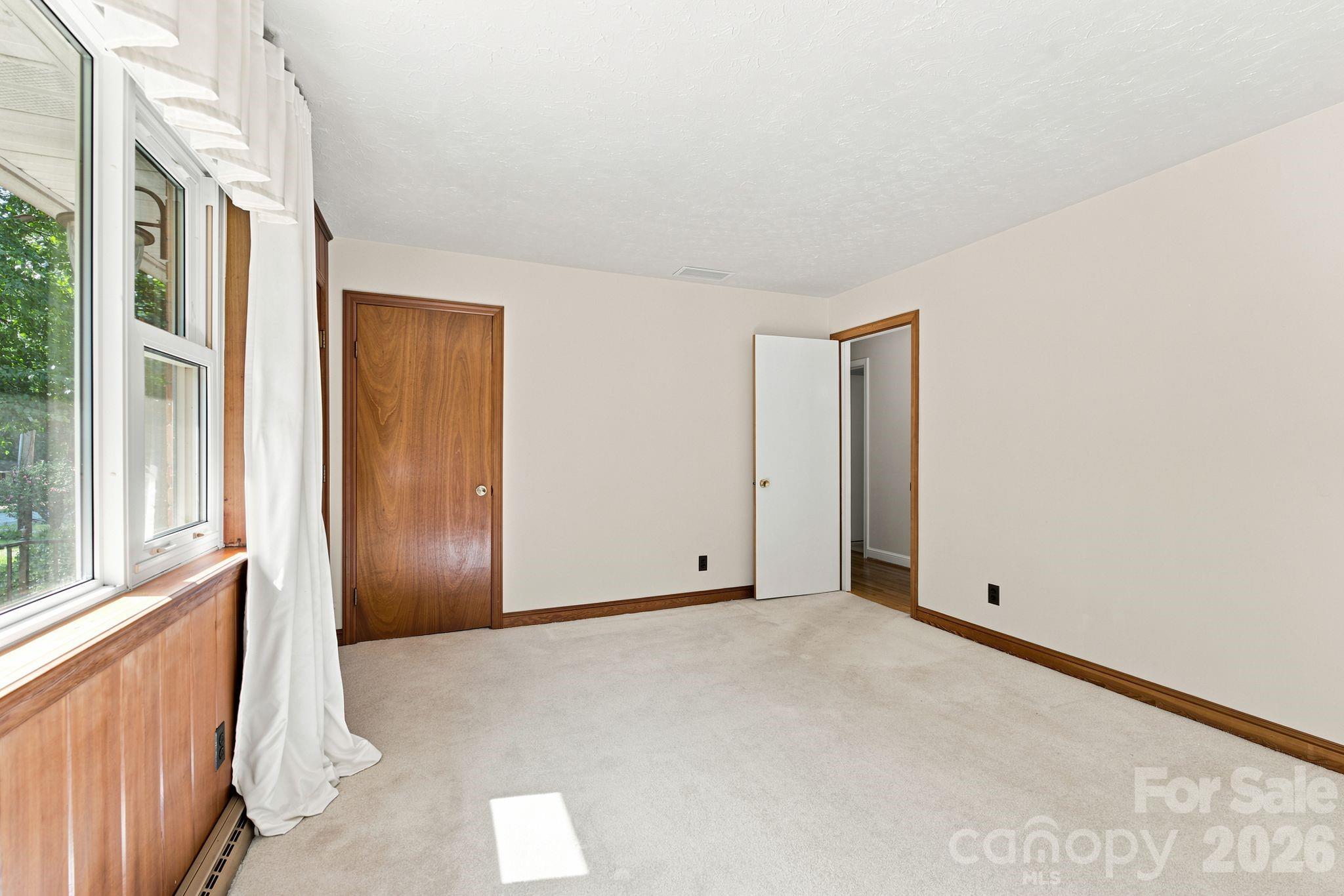 469 Sunset Drive — Winston Salem