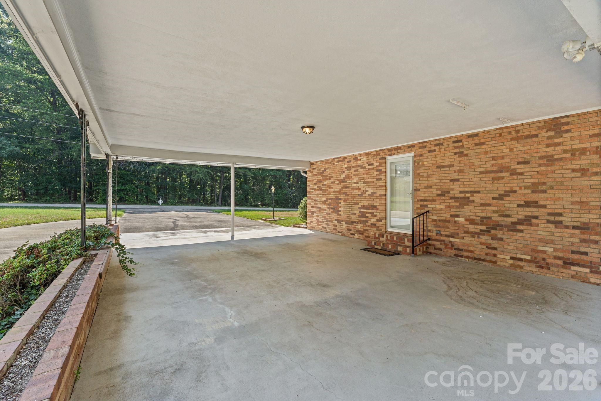 469 Sunset Drive — Winston Salem