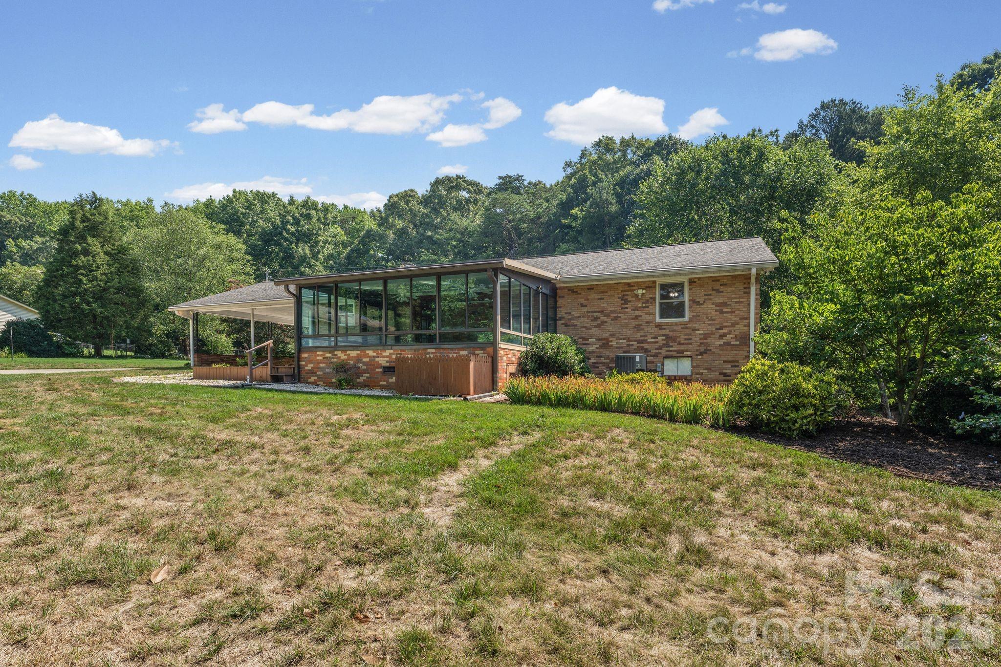 469 Sunset Drive — Winston Salem