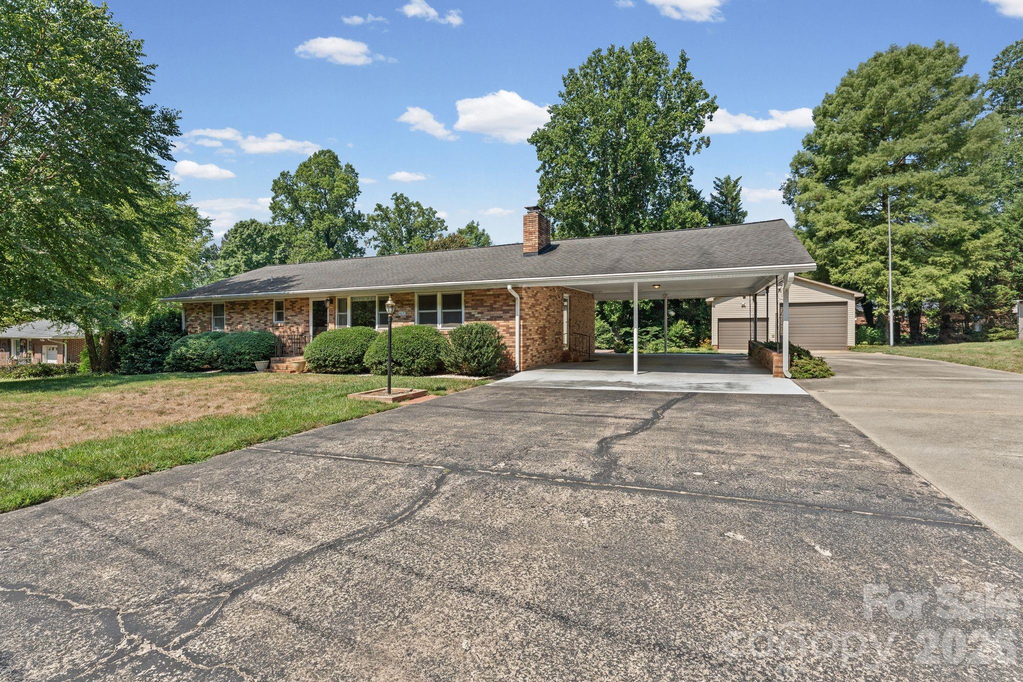 469 Sunset Drive — Winston Salem