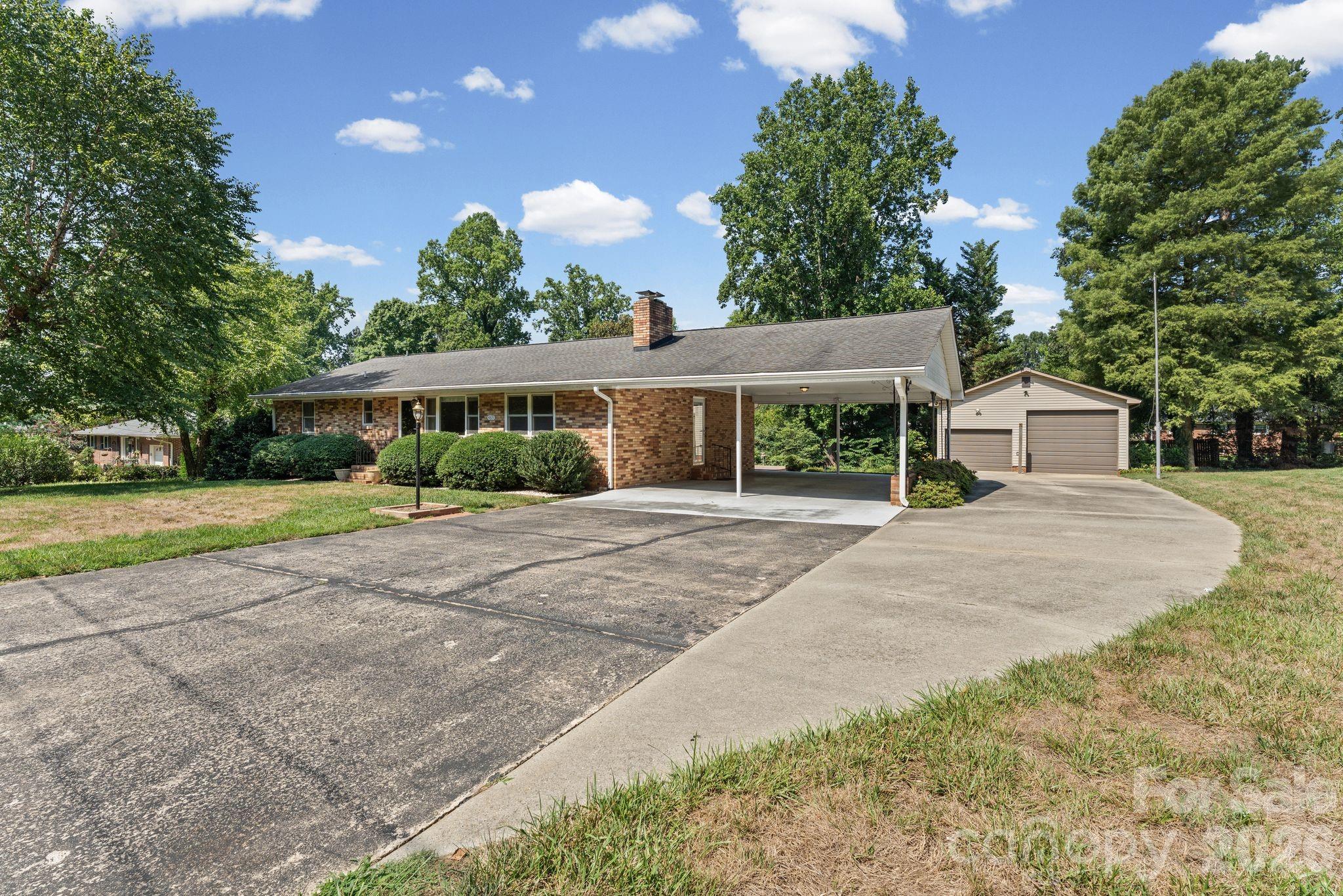 469 Sunset Drive — Winston Salem