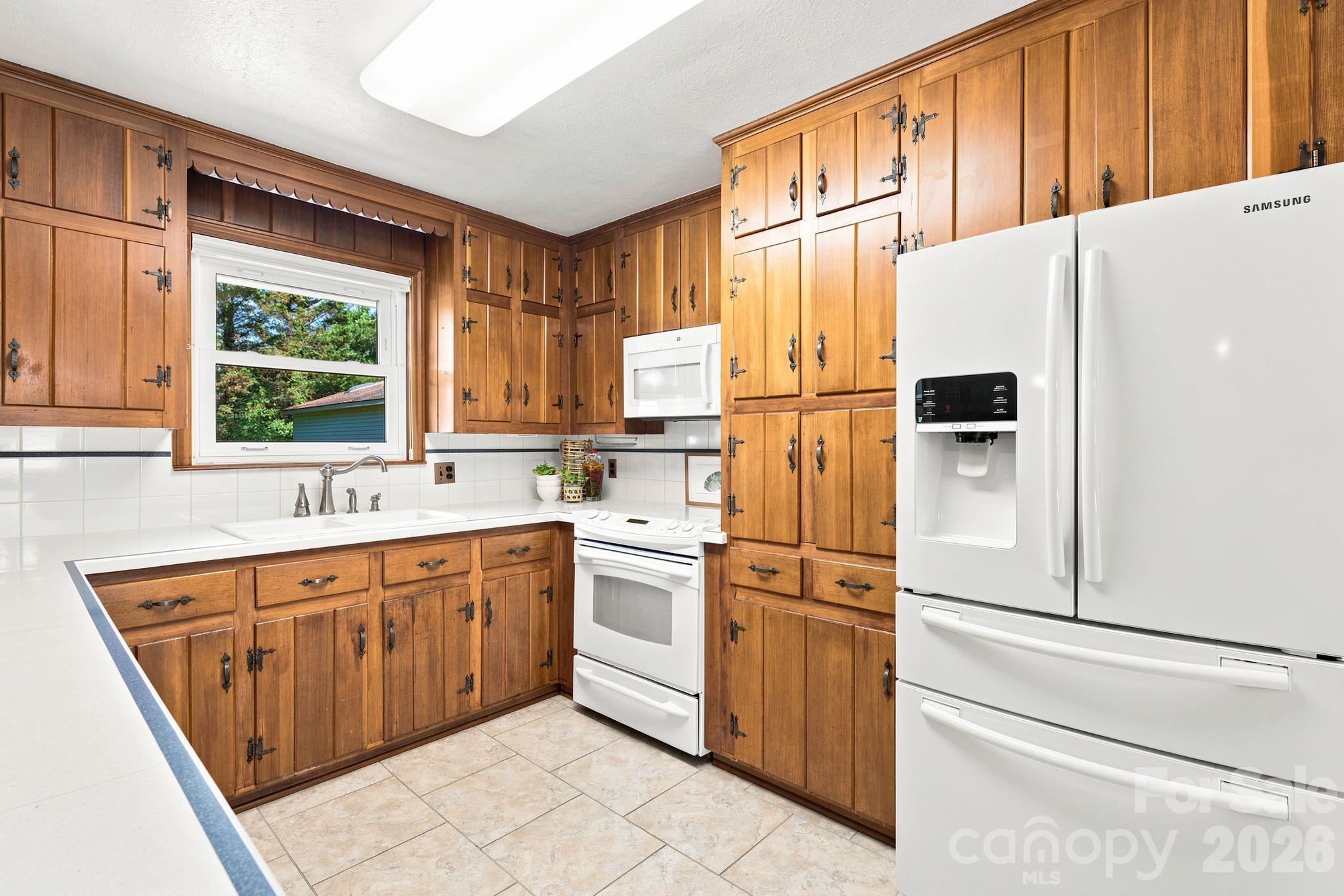 469 Sunset Drive — Winston Salem