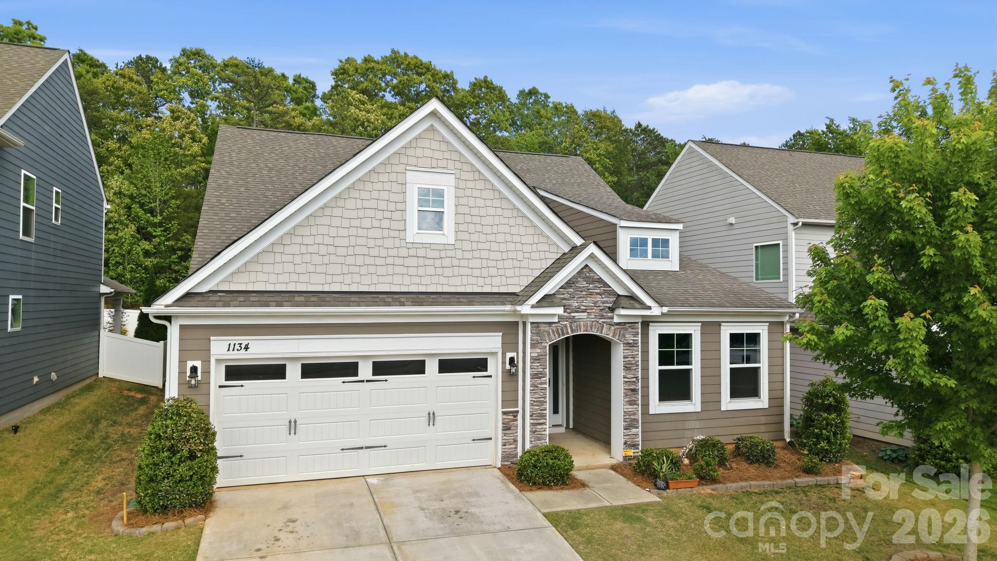 1134 Baldwin Drive — Lancaster