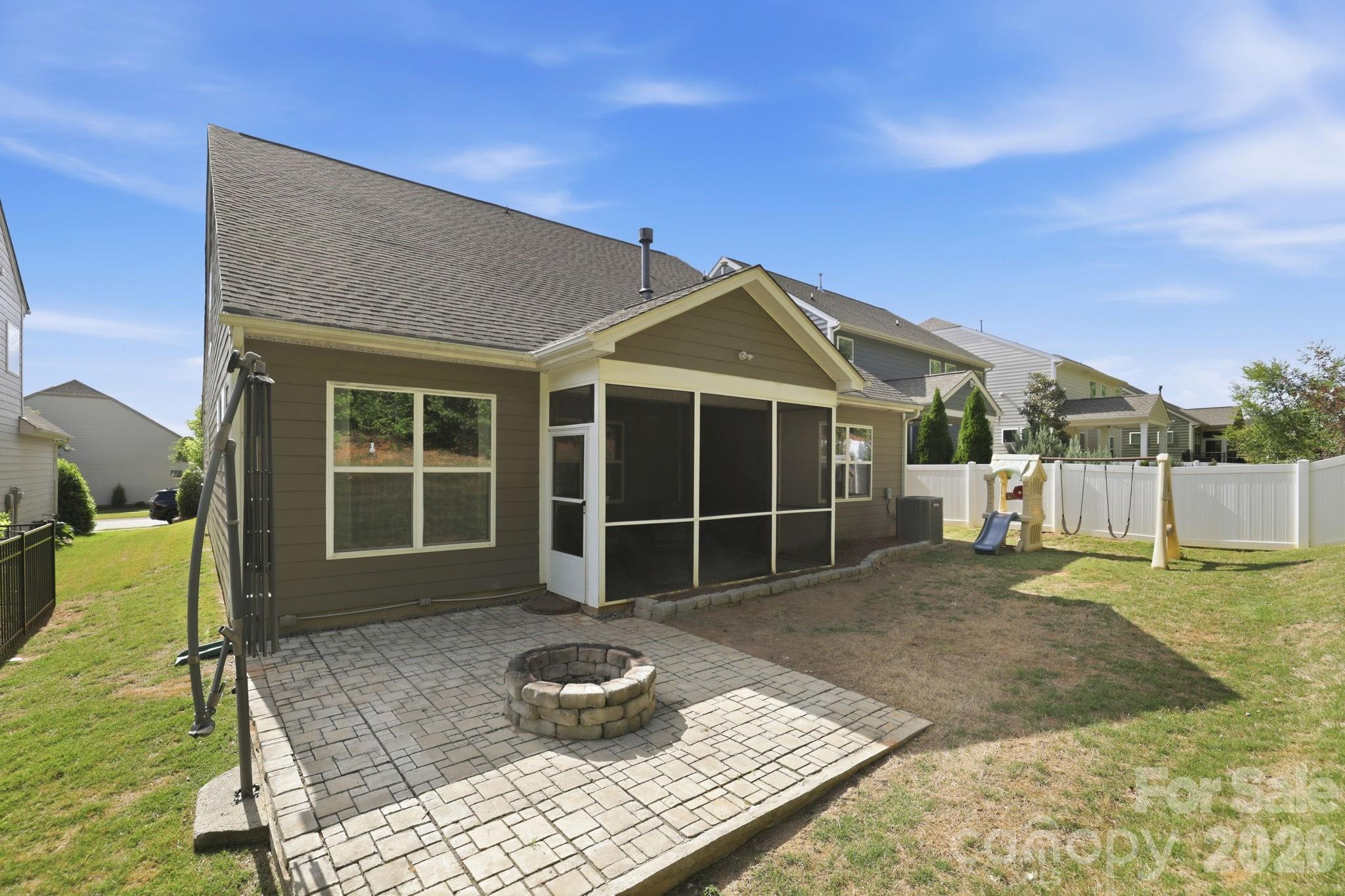 1134 Baldwin Drive — Lancaster