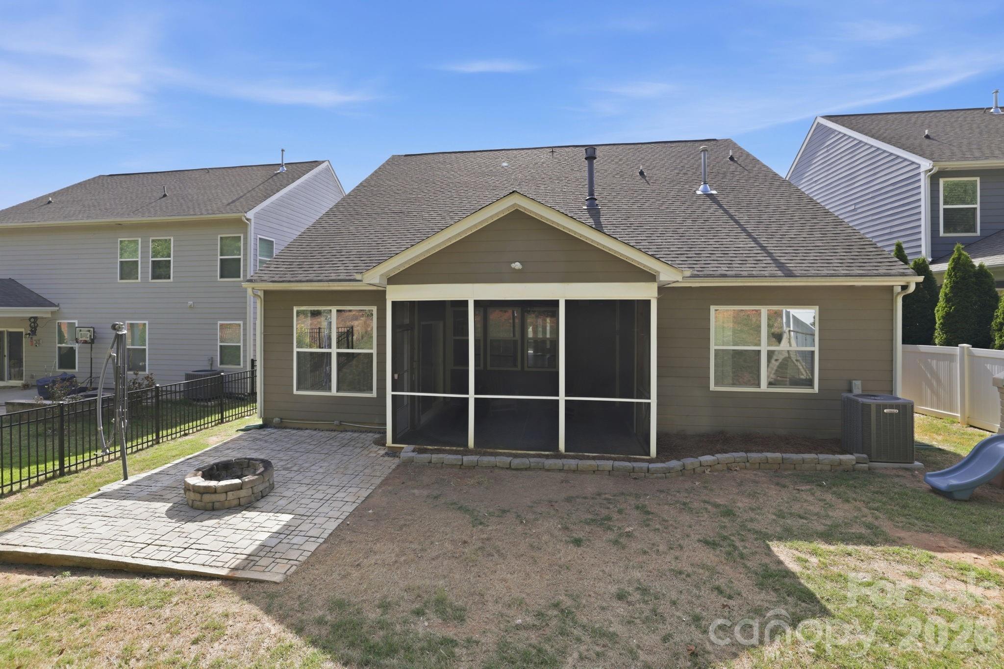 1134 Baldwin Drive — Lancaster