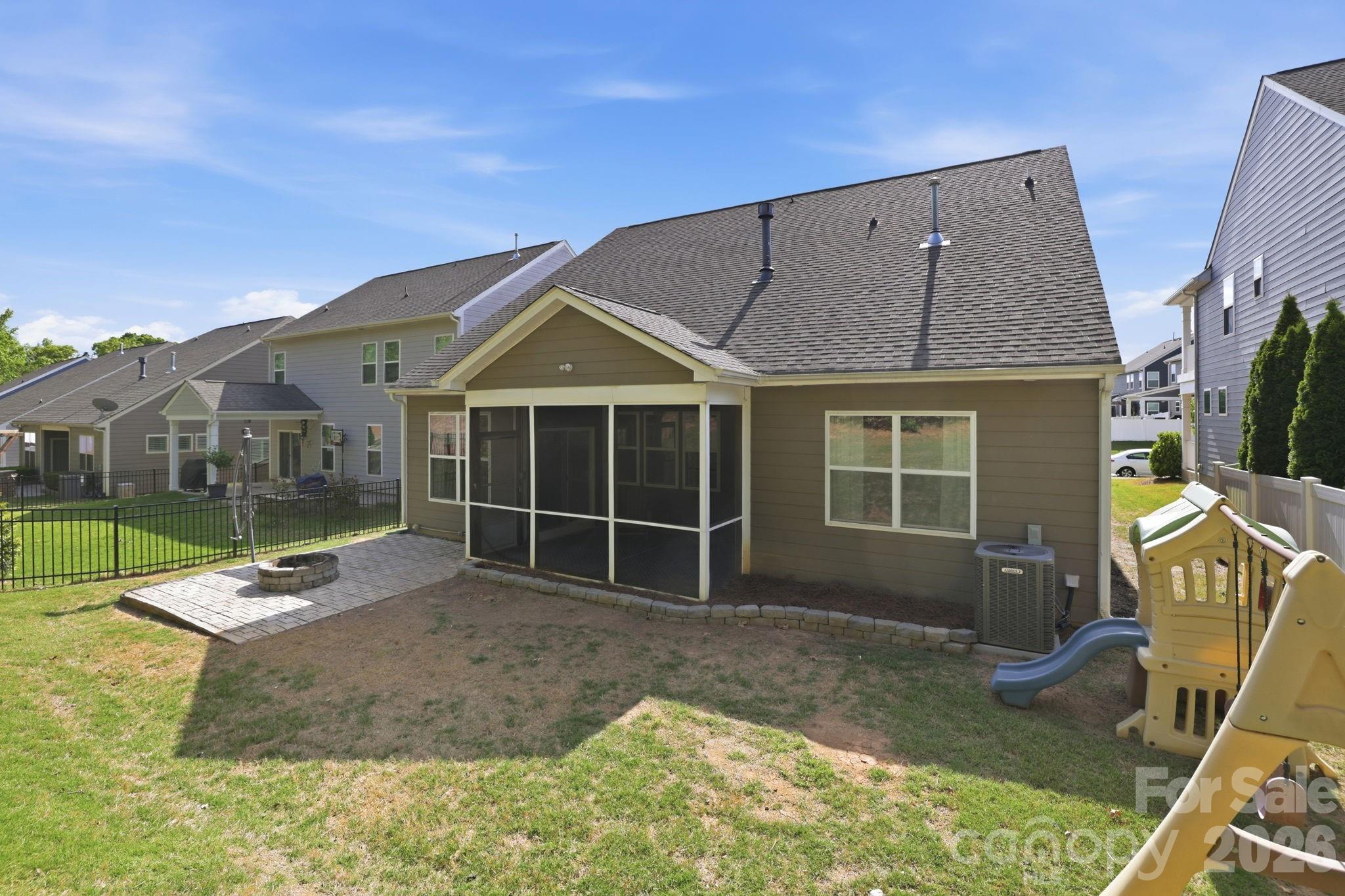 1134 Baldwin Drive — Lancaster