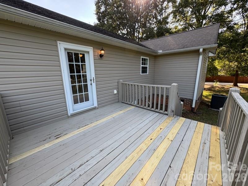 412 W Kirk Street — China Grove