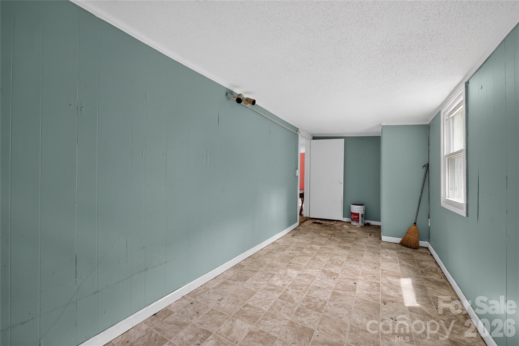 2797 HT Road — Lenoir