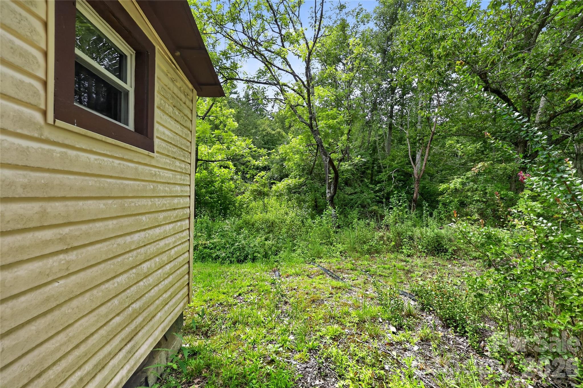 2797 HT Road — Lenoir