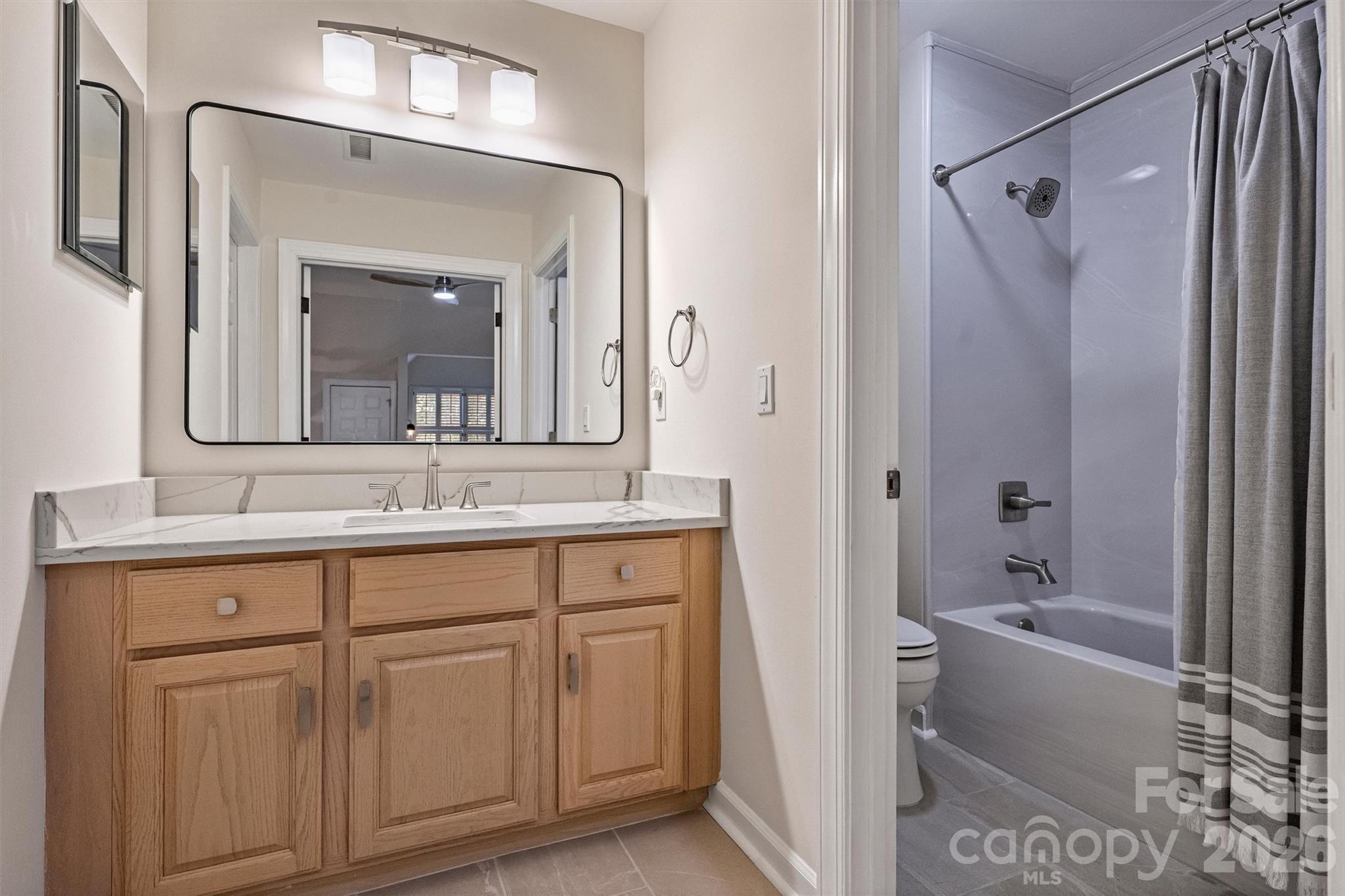 7418 Hurstbourne Green Drive — Charlotte