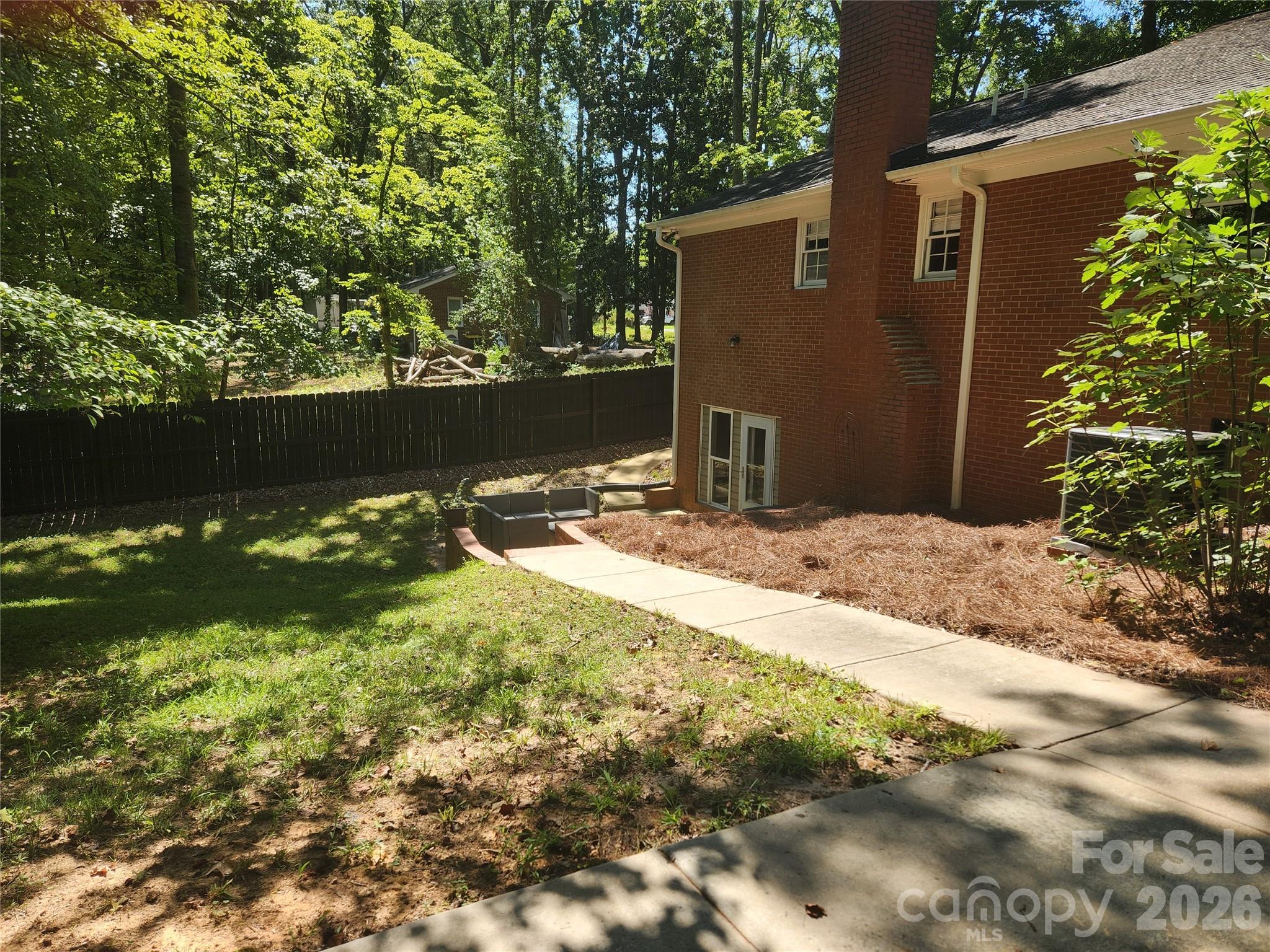 1414 Clark Place — Lancaster