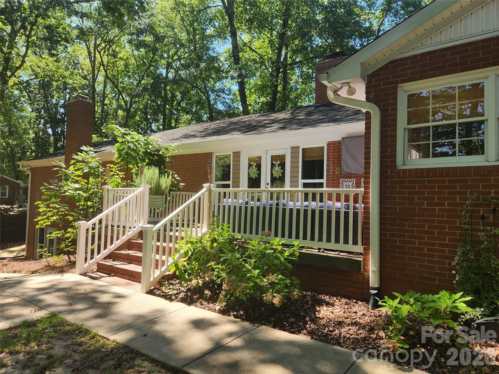 1414 Clark Place — Lancaster