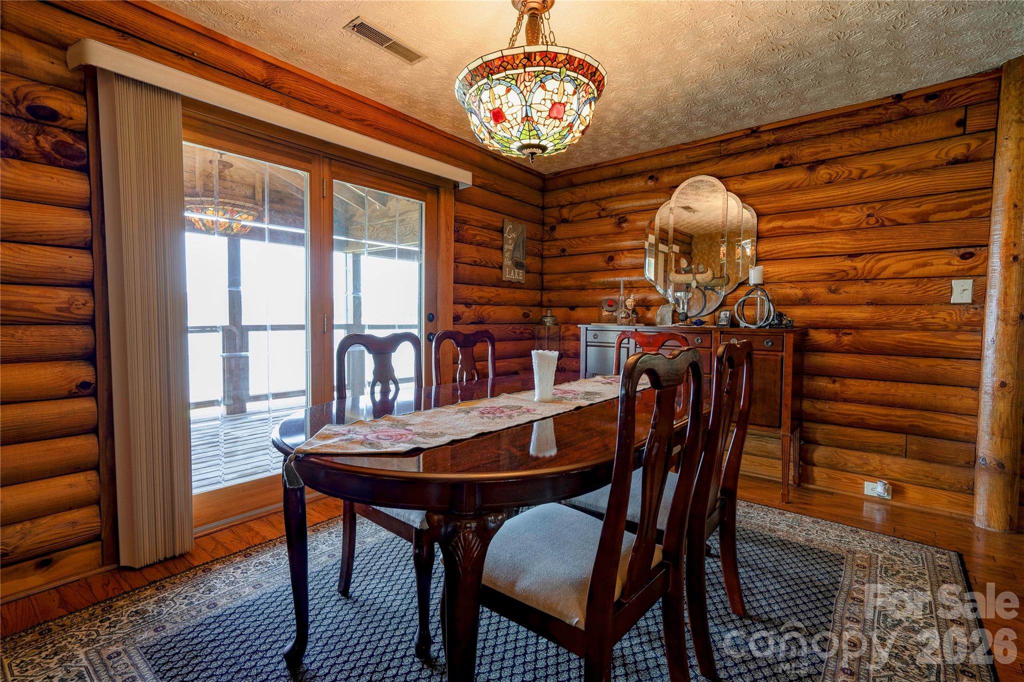 1107 Lake Shore Court — Cherryville