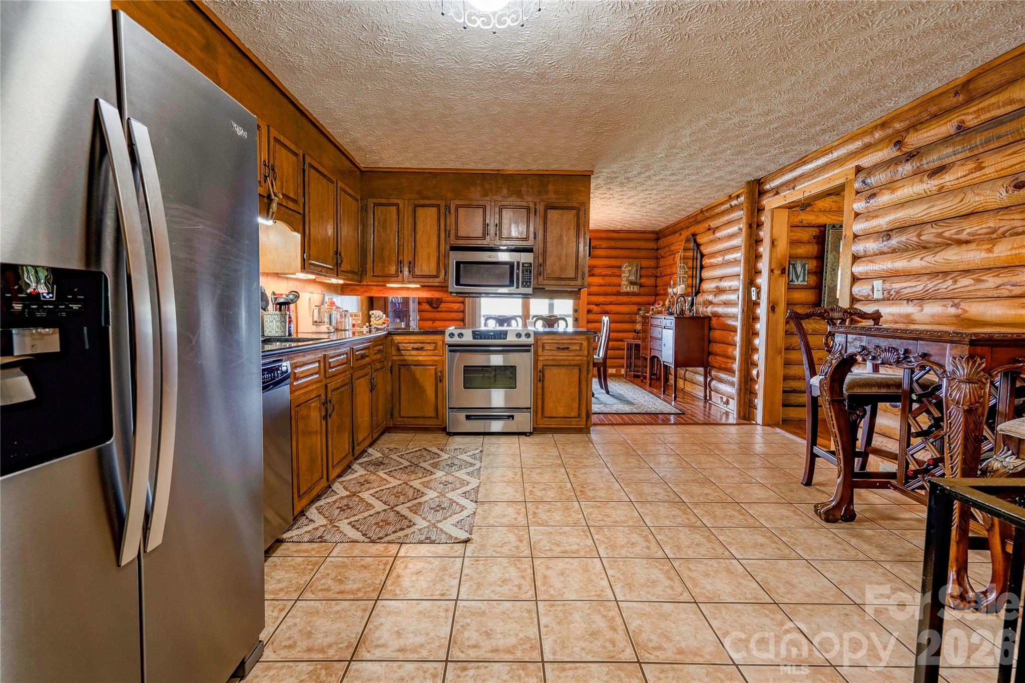 1107 Lake Shore Court — Cherryville