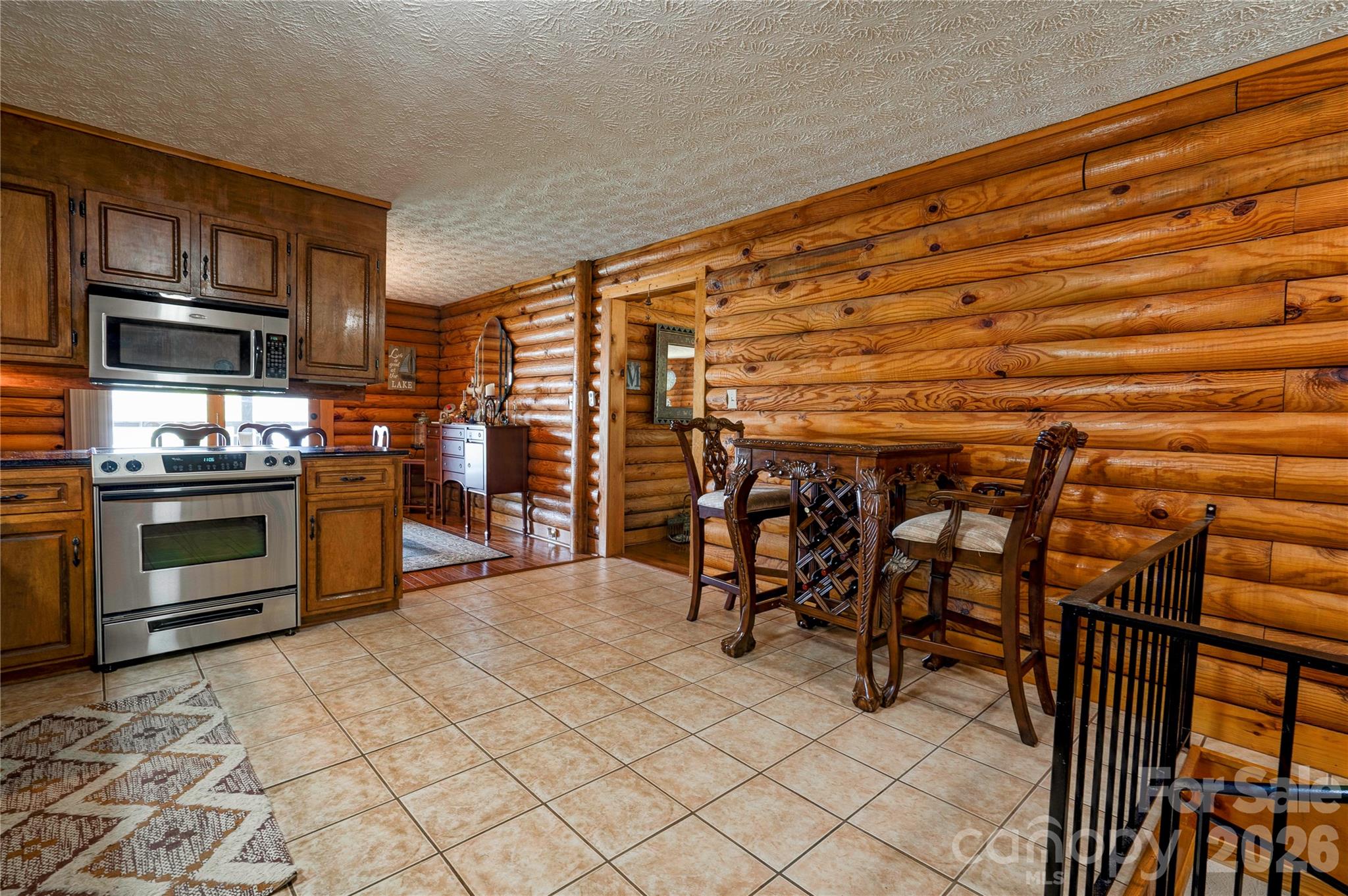 1107 Lake Shore Court — Cherryville