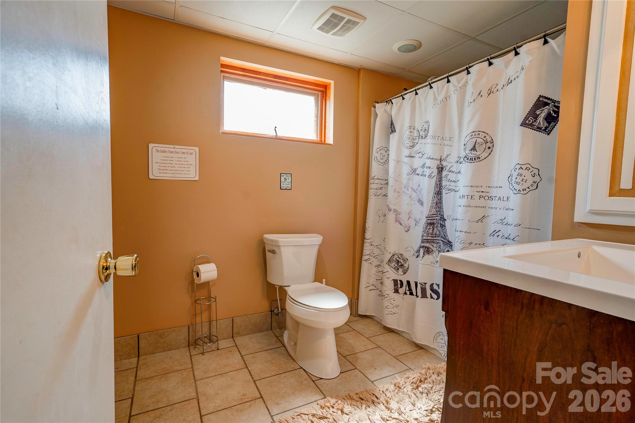 1107 Lake Shore Court — Cherryville