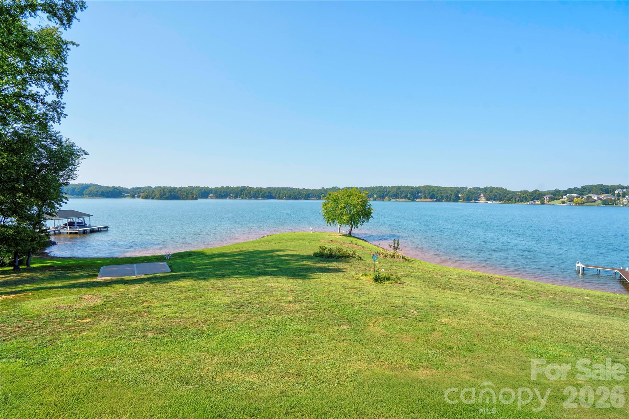 1107 Lake Shore Court — Cherryville