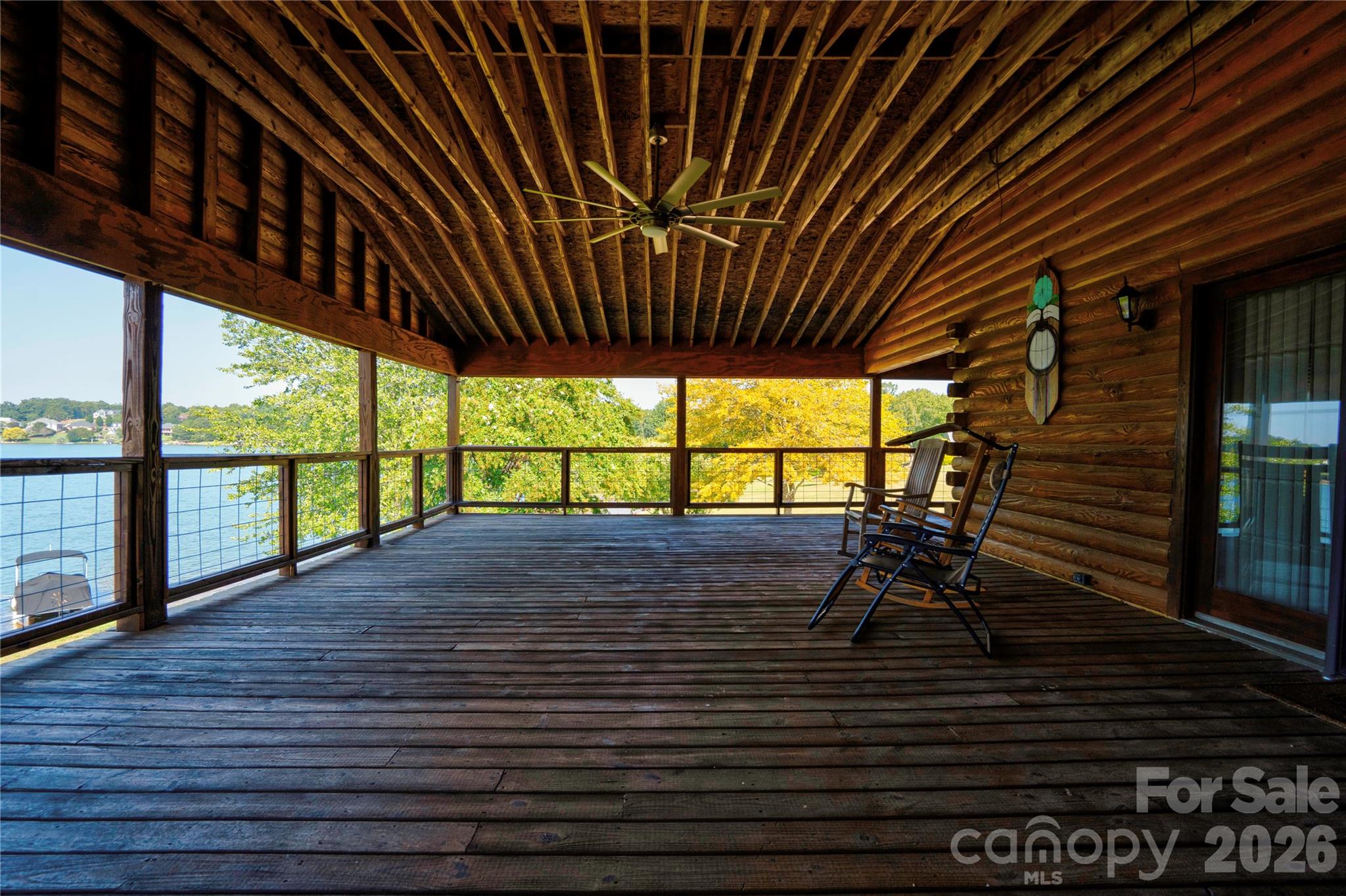 1107 Lake Shore Court — Cherryville