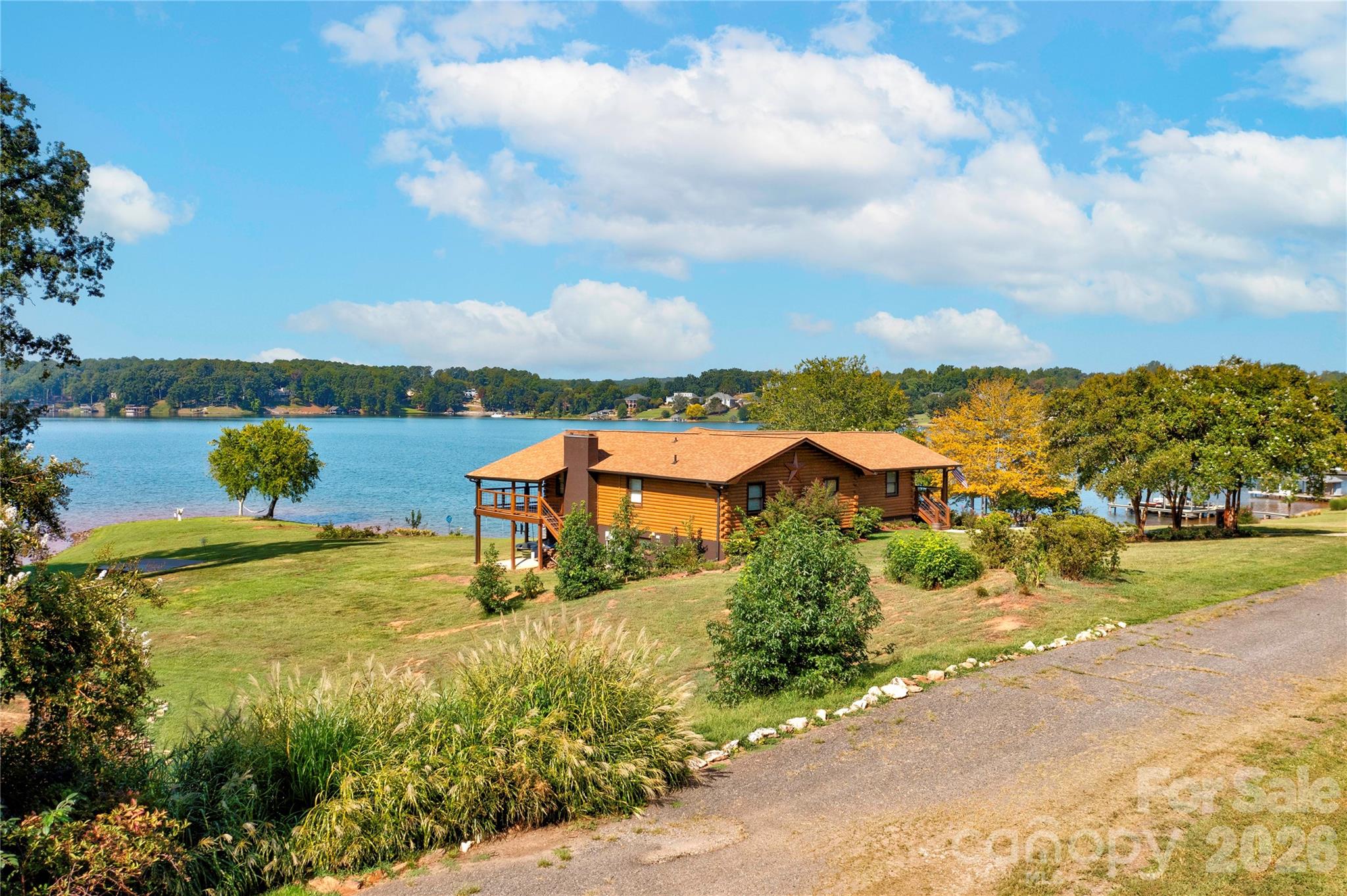 1107 Lake Shore Court — Cherryville