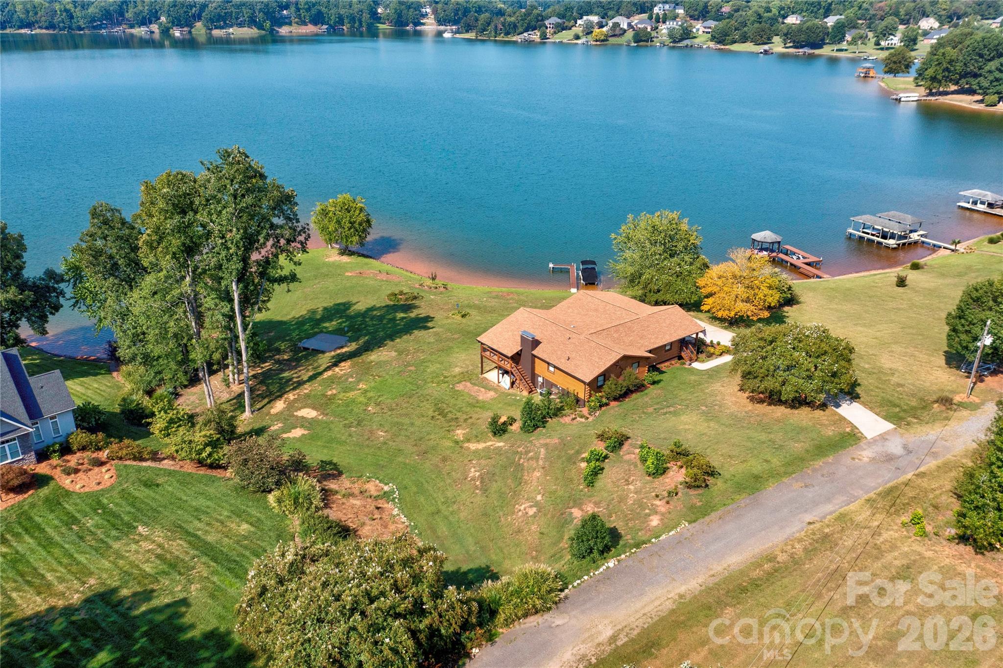 1107 Lake Shore Court — Cherryville