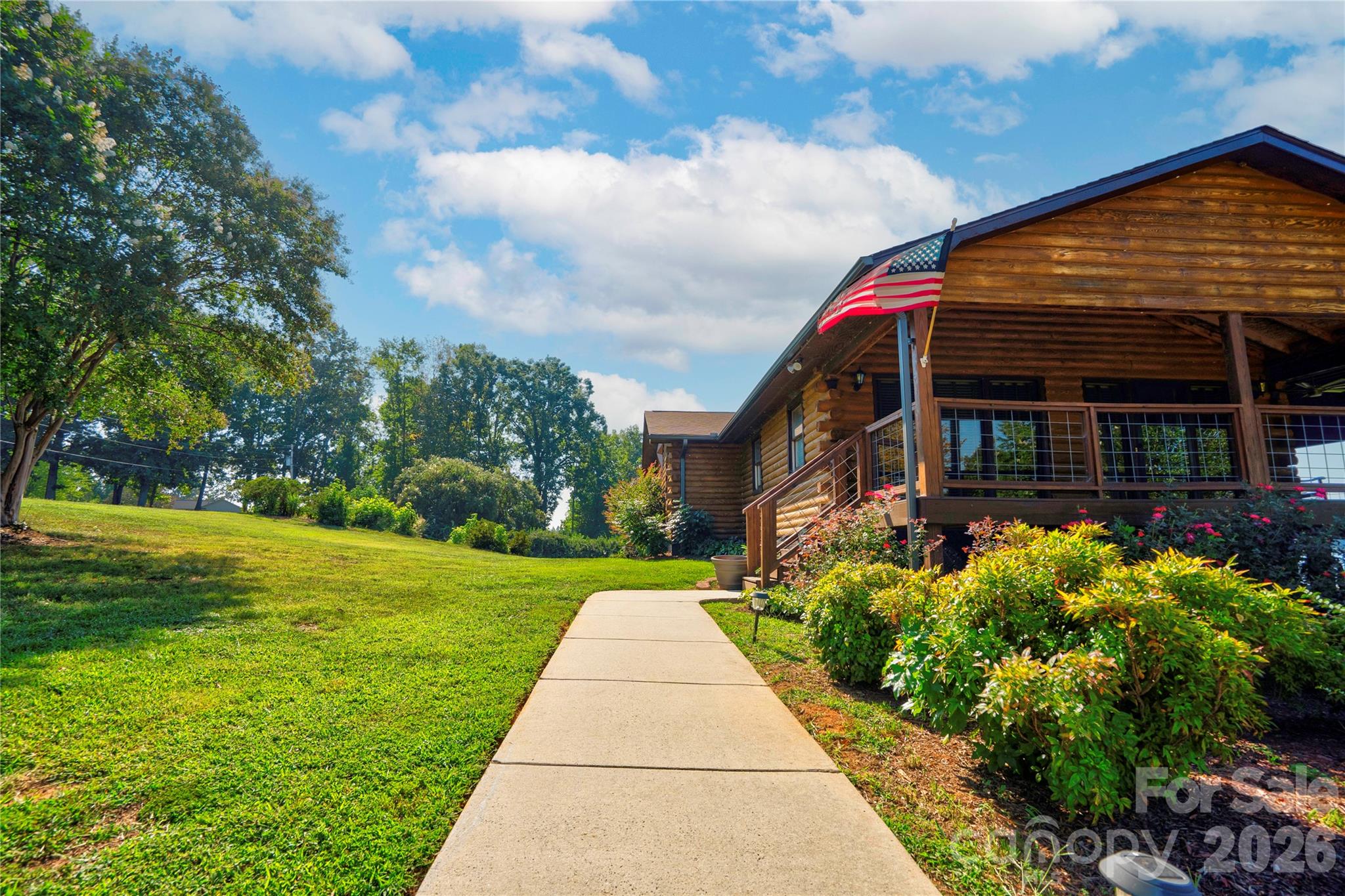 1107 Lake Shore Court — Cherryville