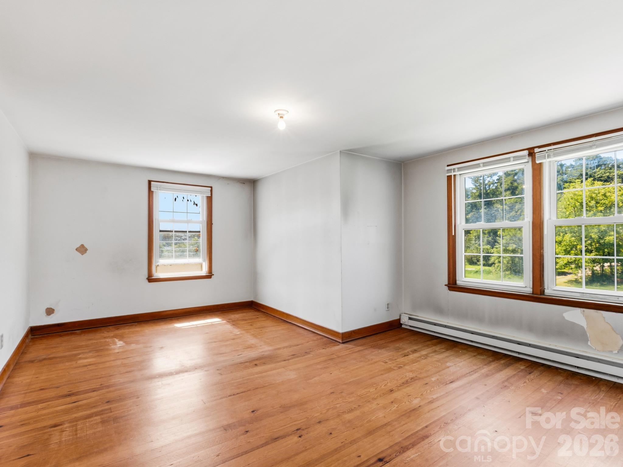 1279 Charlotte Highway — Fairview