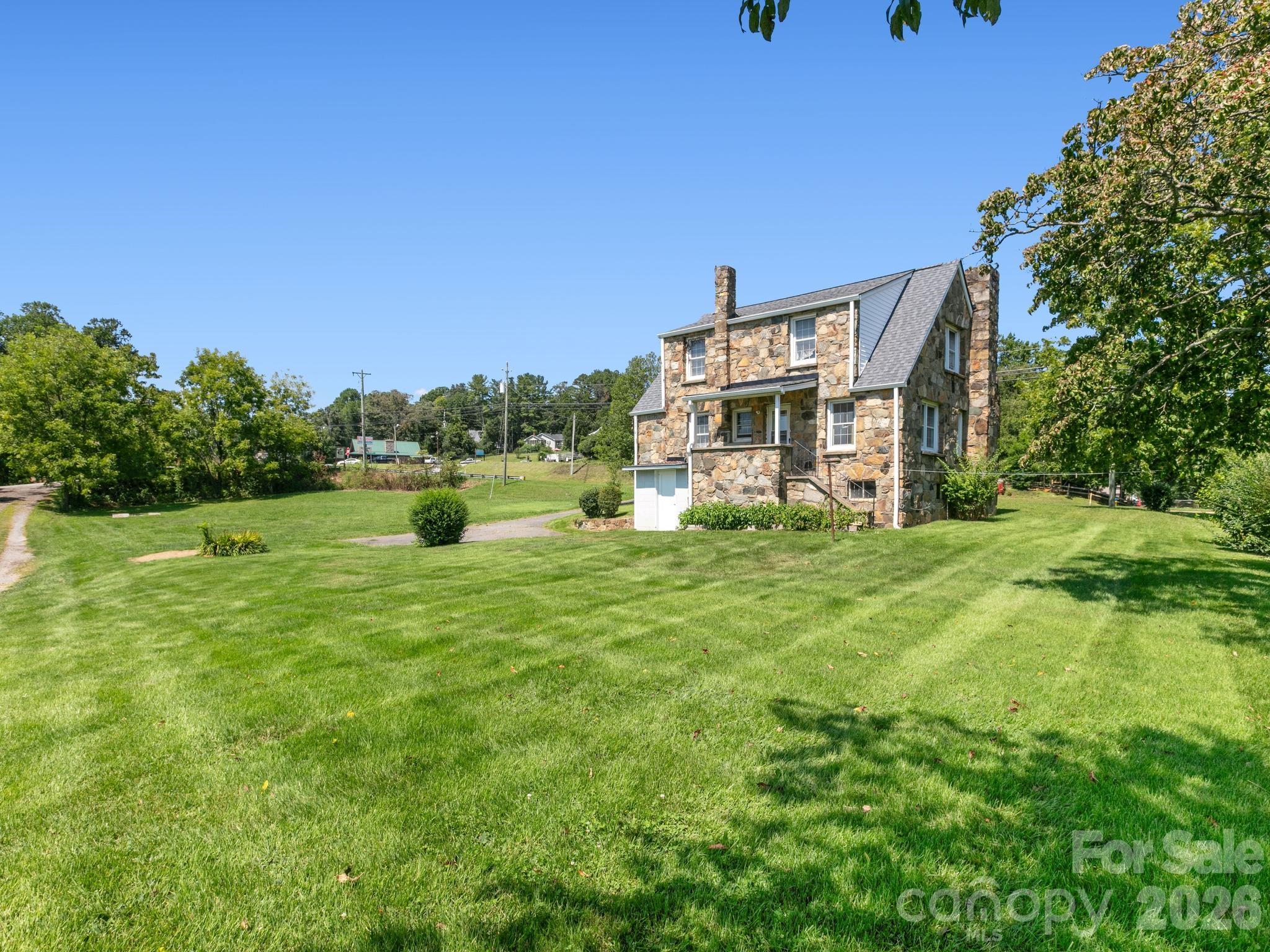 1279 Charlotte Highway — Fairview