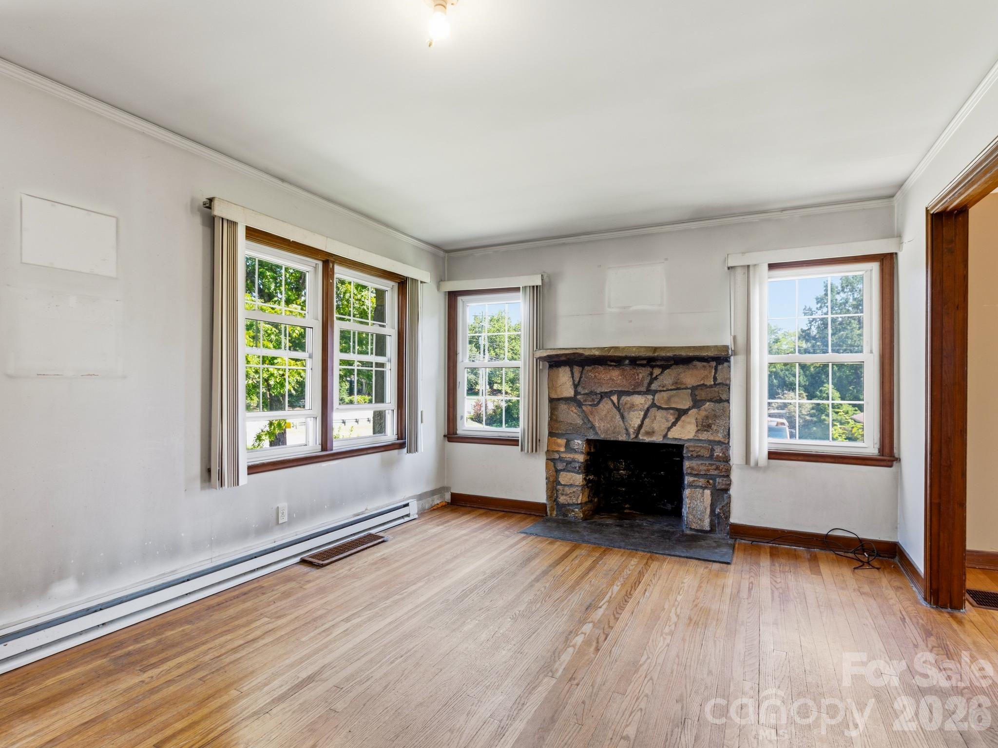 1279 Charlotte Highway — Fairview
