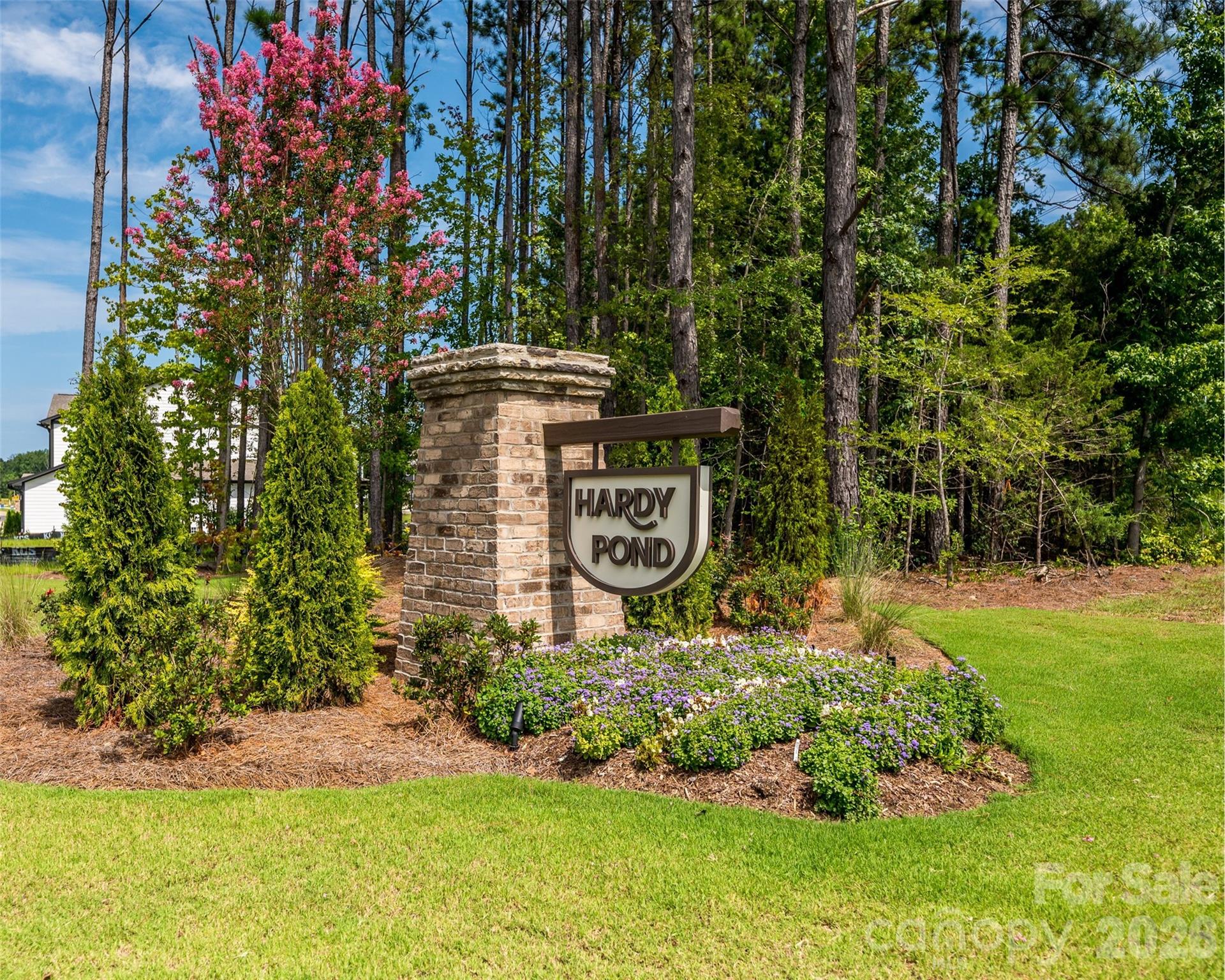 558 Cape Cod Way — Rock Hill