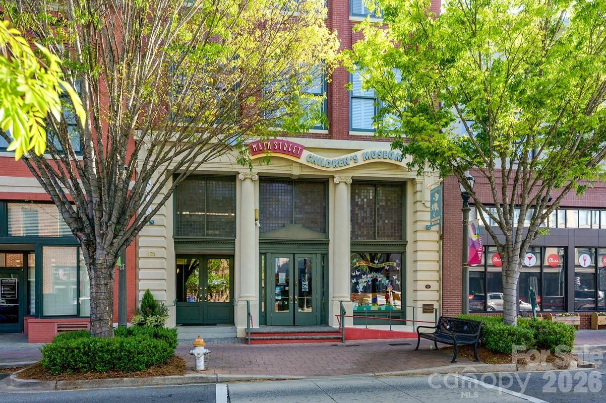 558 Cape Cod Way — Rock Hill