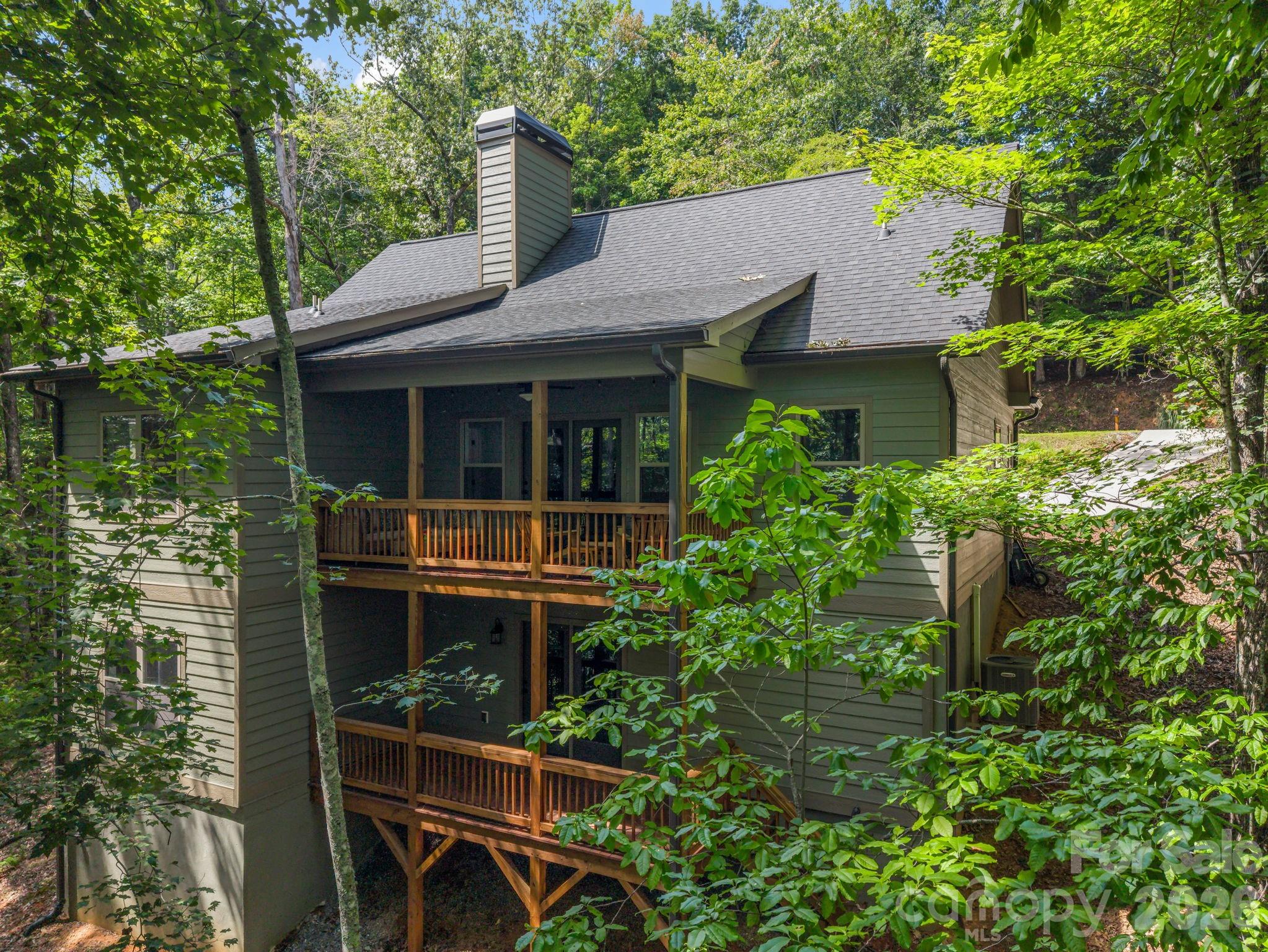 365 Utsonati Lane — Brevard