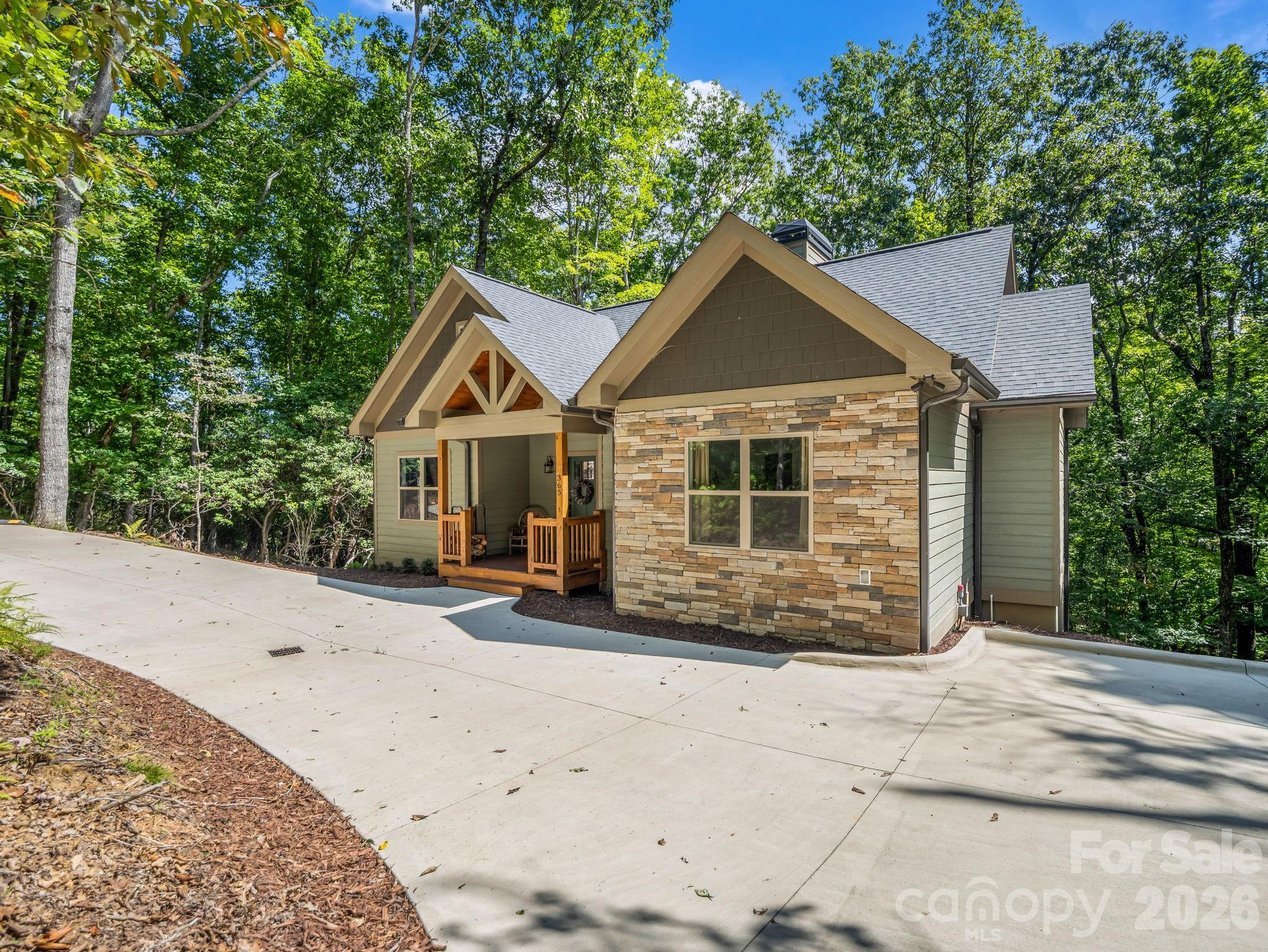 365 Utsonati Lane — Brevard
