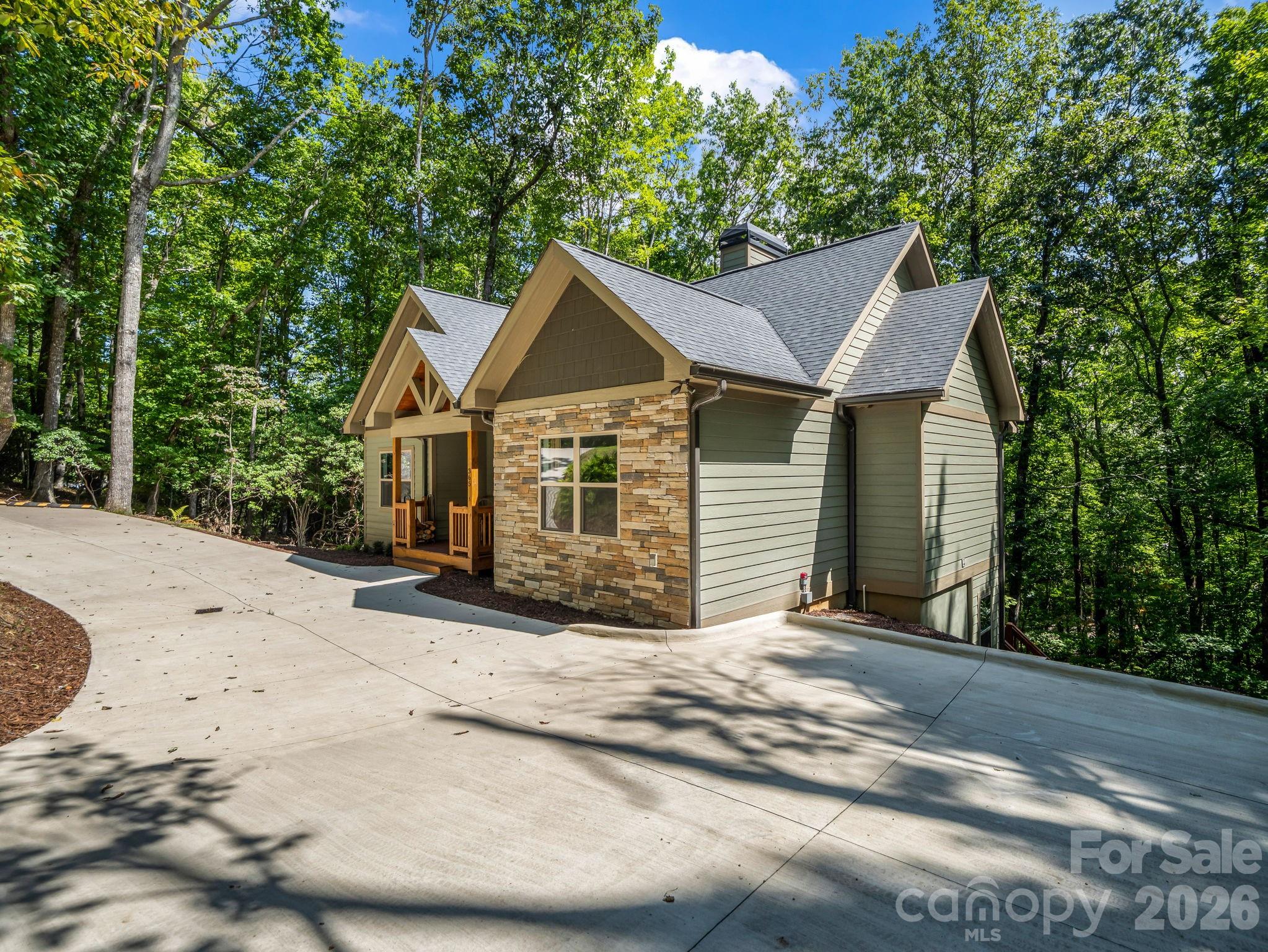 365 Utsonati Lane — Brevard