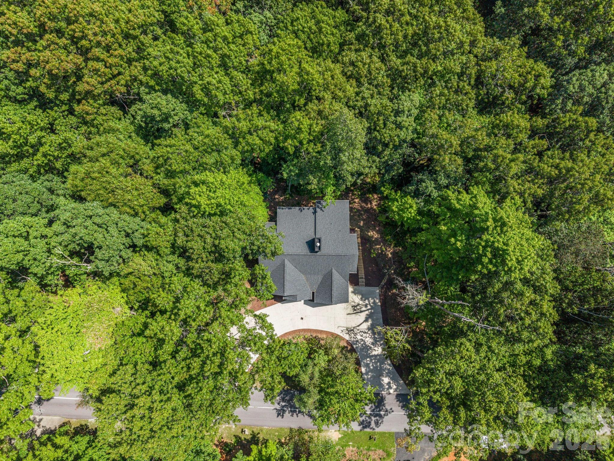 365 Utsonati Lane — Brevard