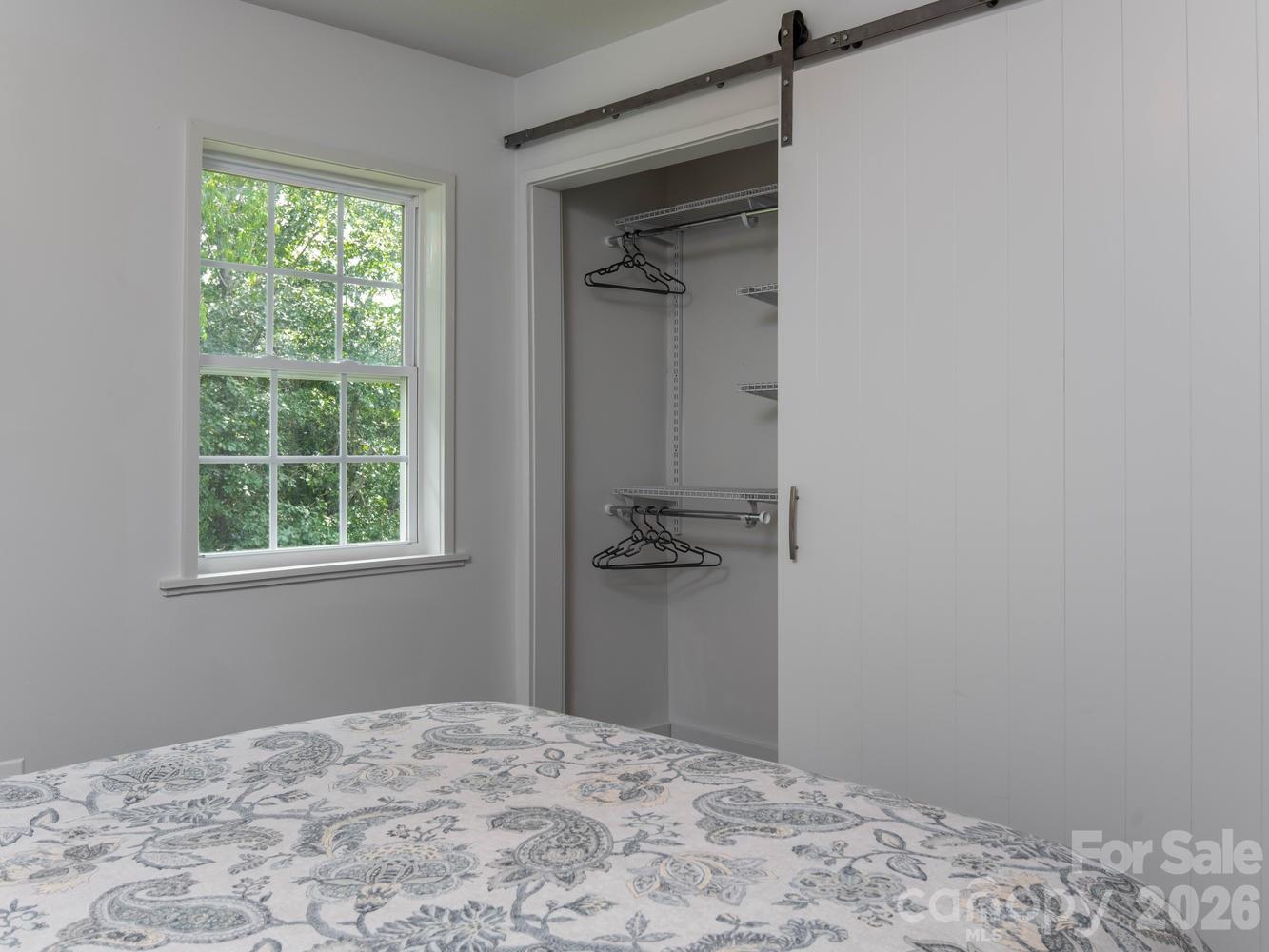 92 Salem Road — Weaverville