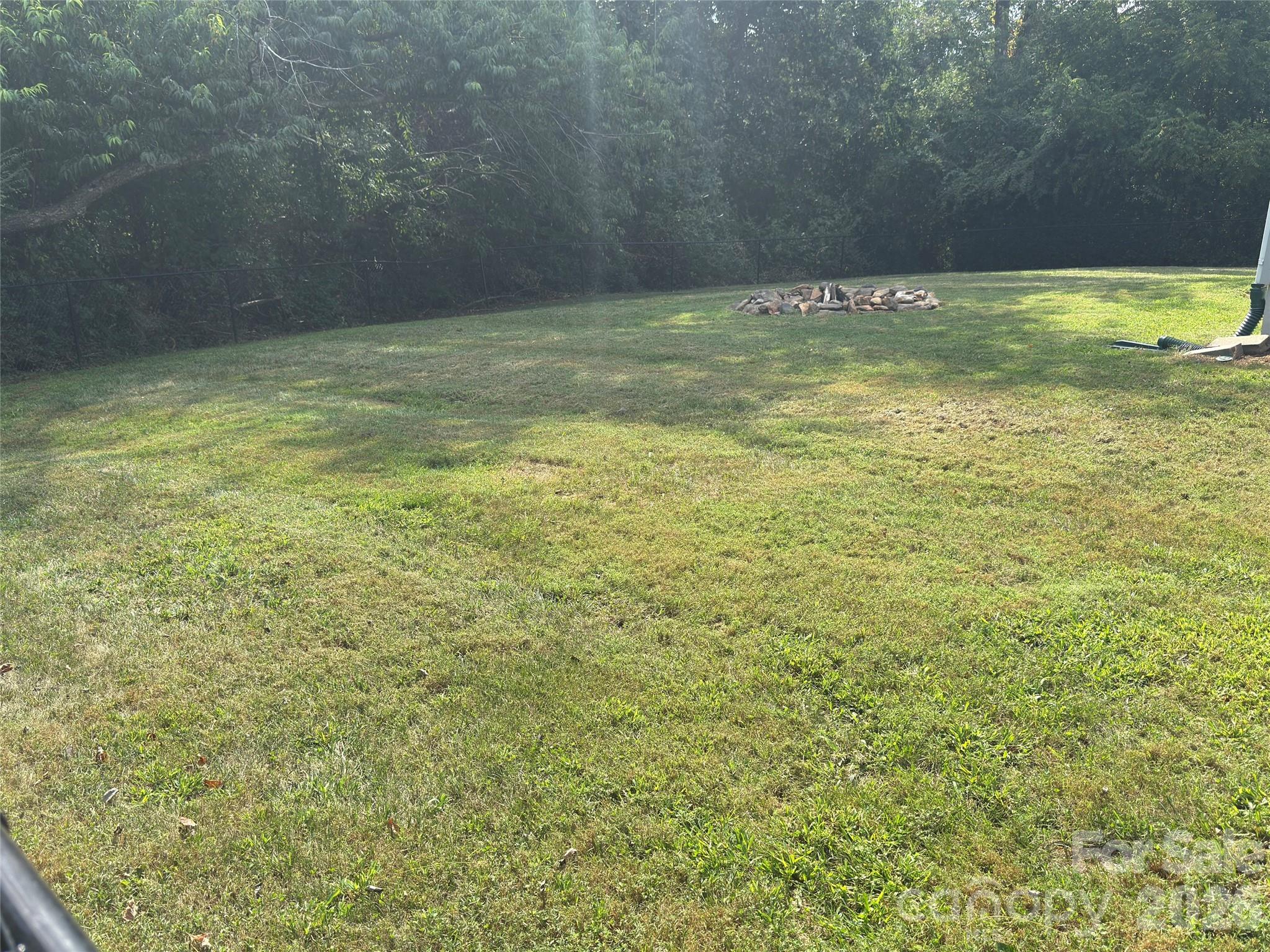 92 Salem Road — Weaverville