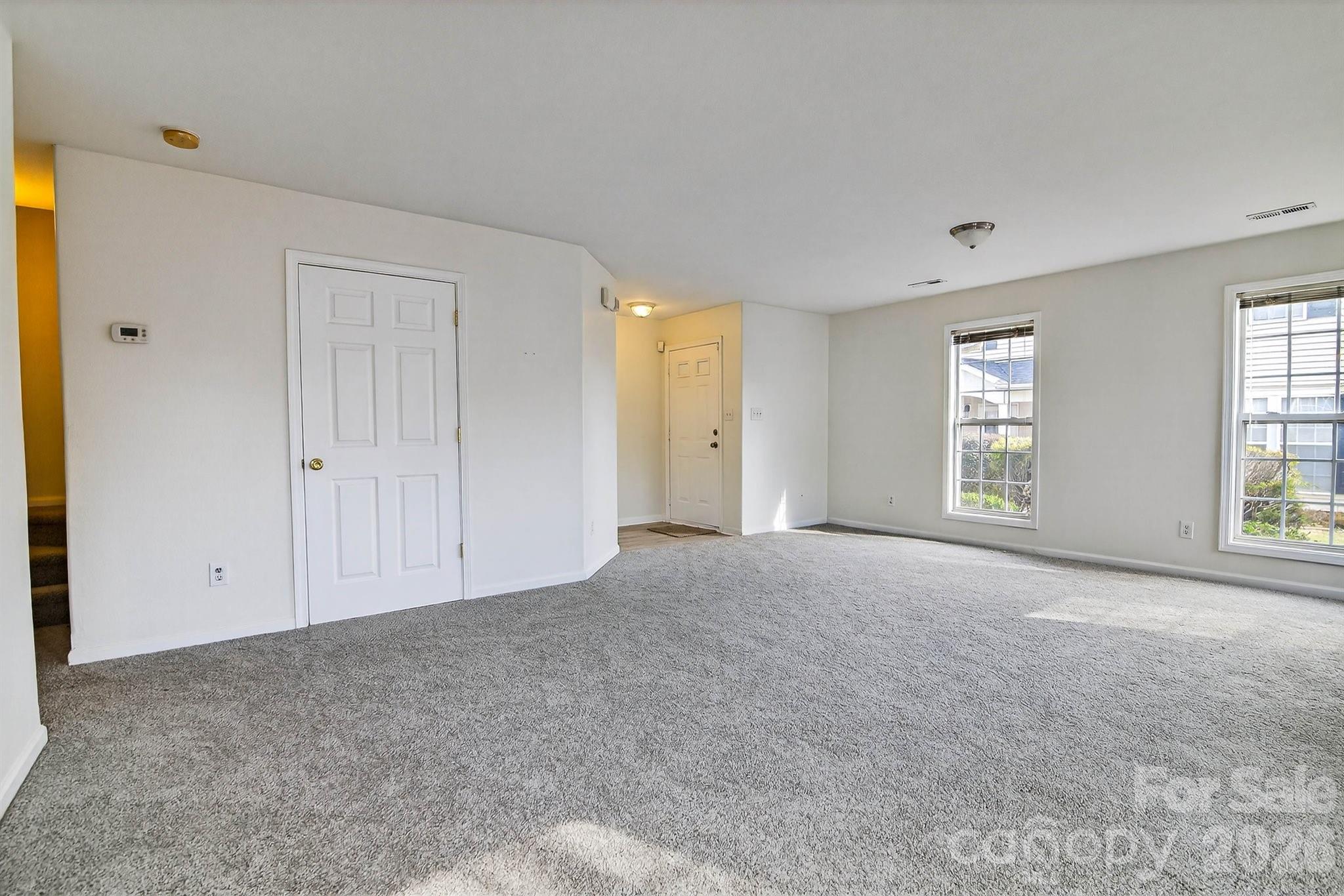 1911 Flushing Court — Charlotte