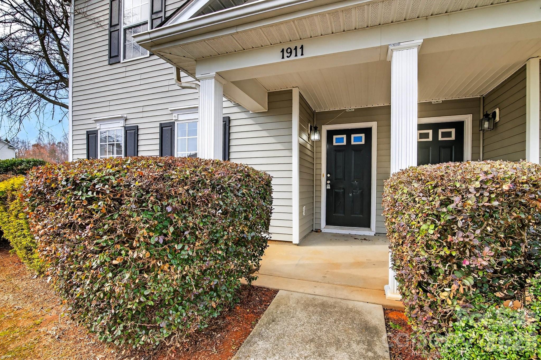 1911 Flushing Court — Charlotte