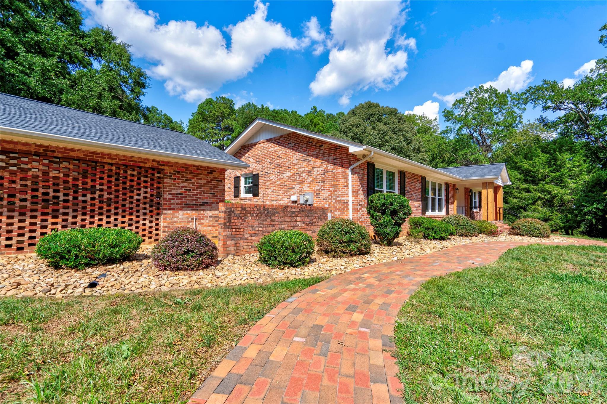 1235 Brookwood Road — Shelby