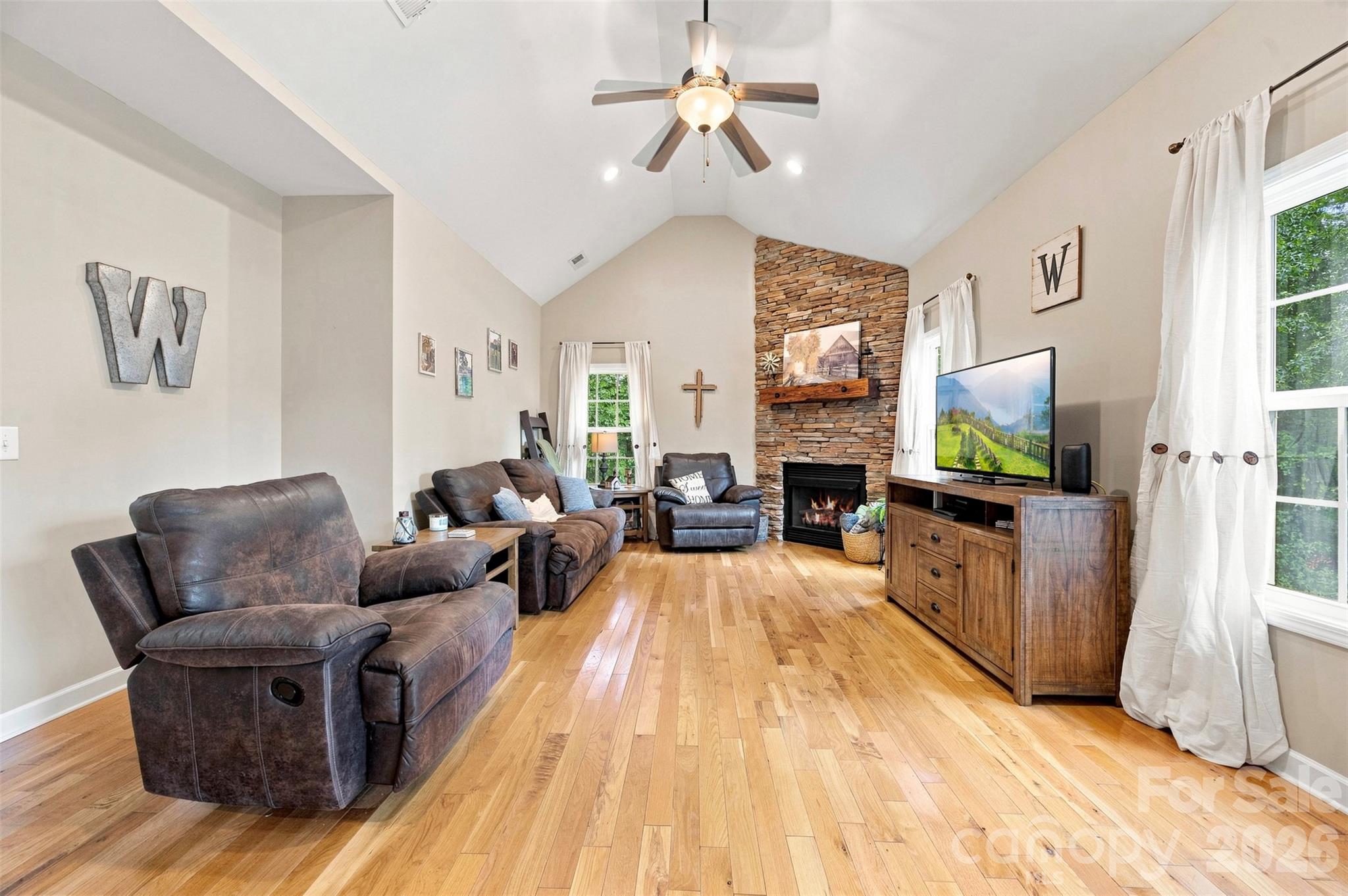4083 Ramsey Road — Sharon