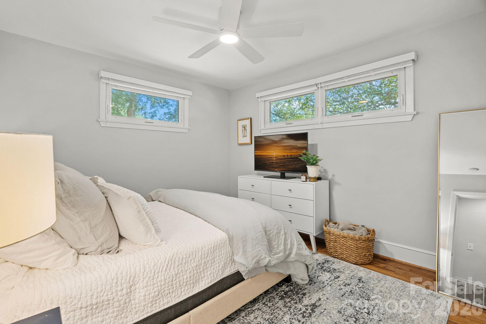 4703 Woodlark Lane — Charlotte