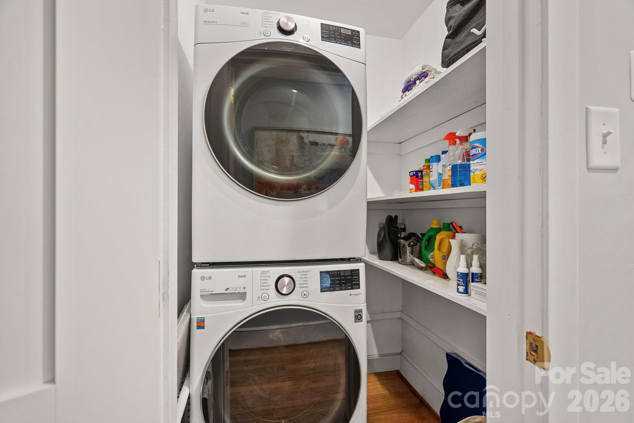 4703 Woodlark Lane — Charlotte